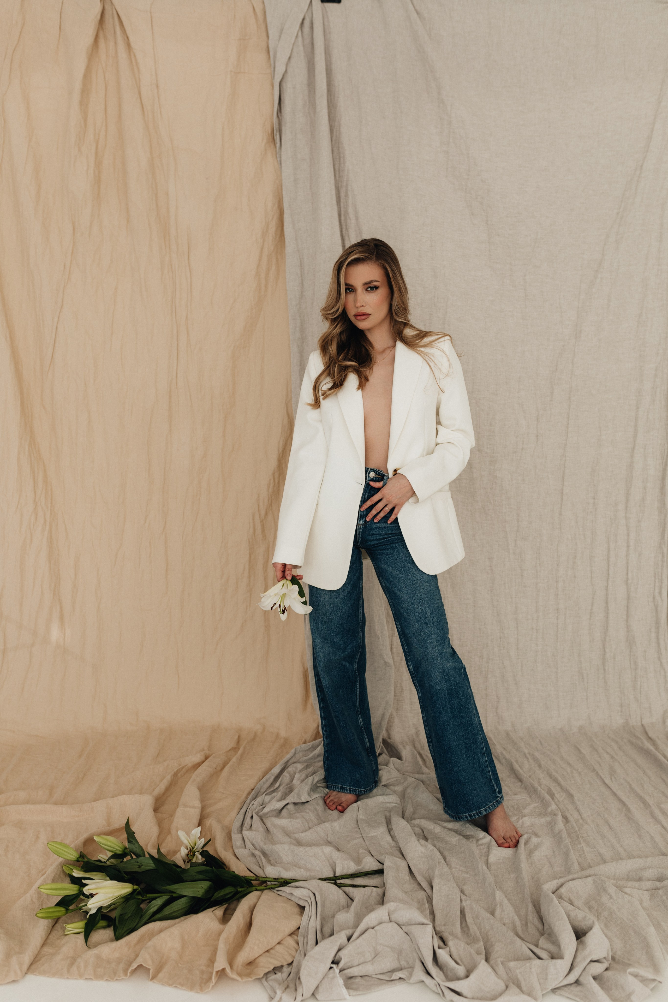 Александра. Главная