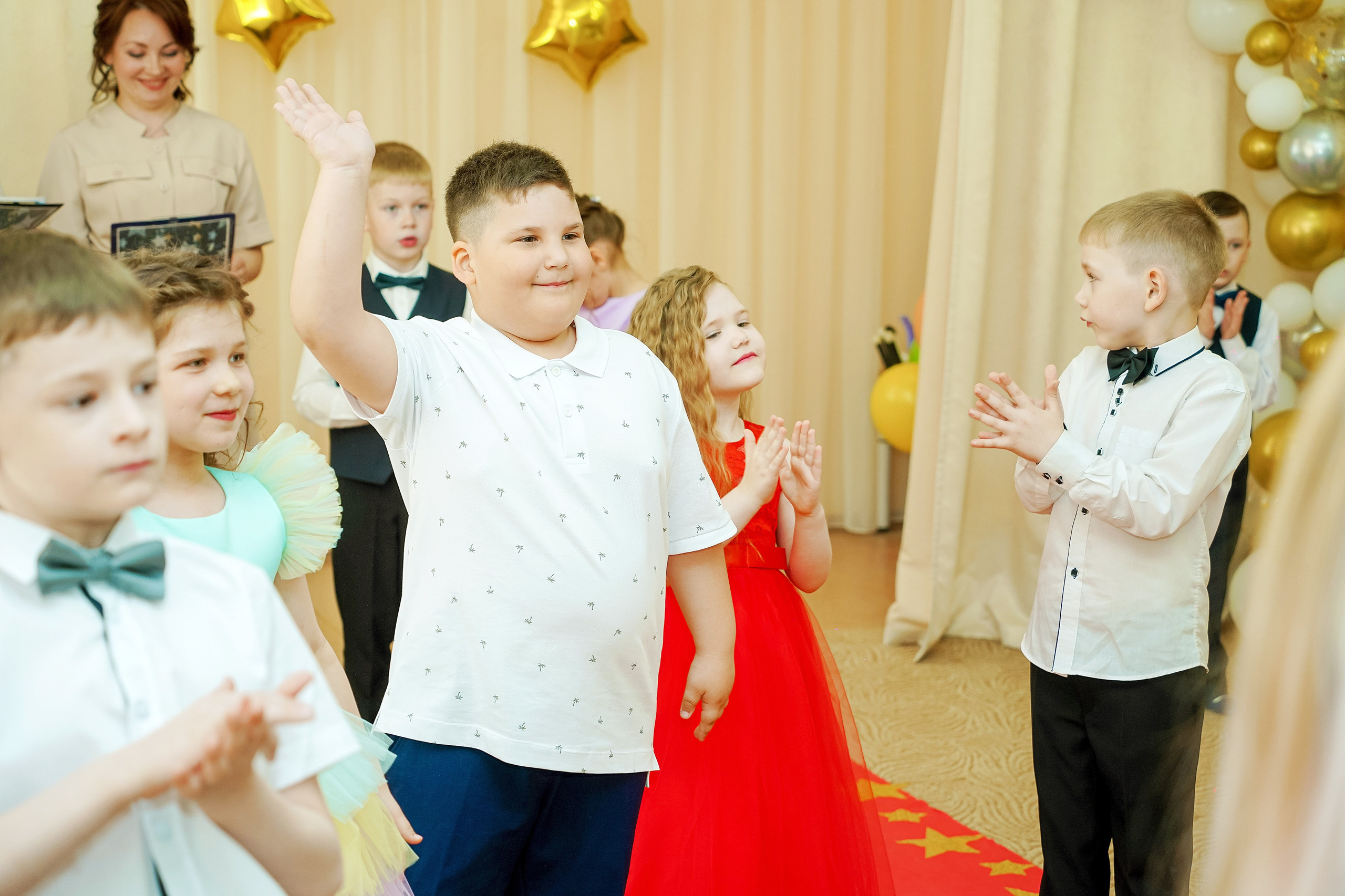 Фотосъемка видеосъёмка фотограф видеооператор новогодних утренников  в. Фотограф, видеооператор Нина Коршунова