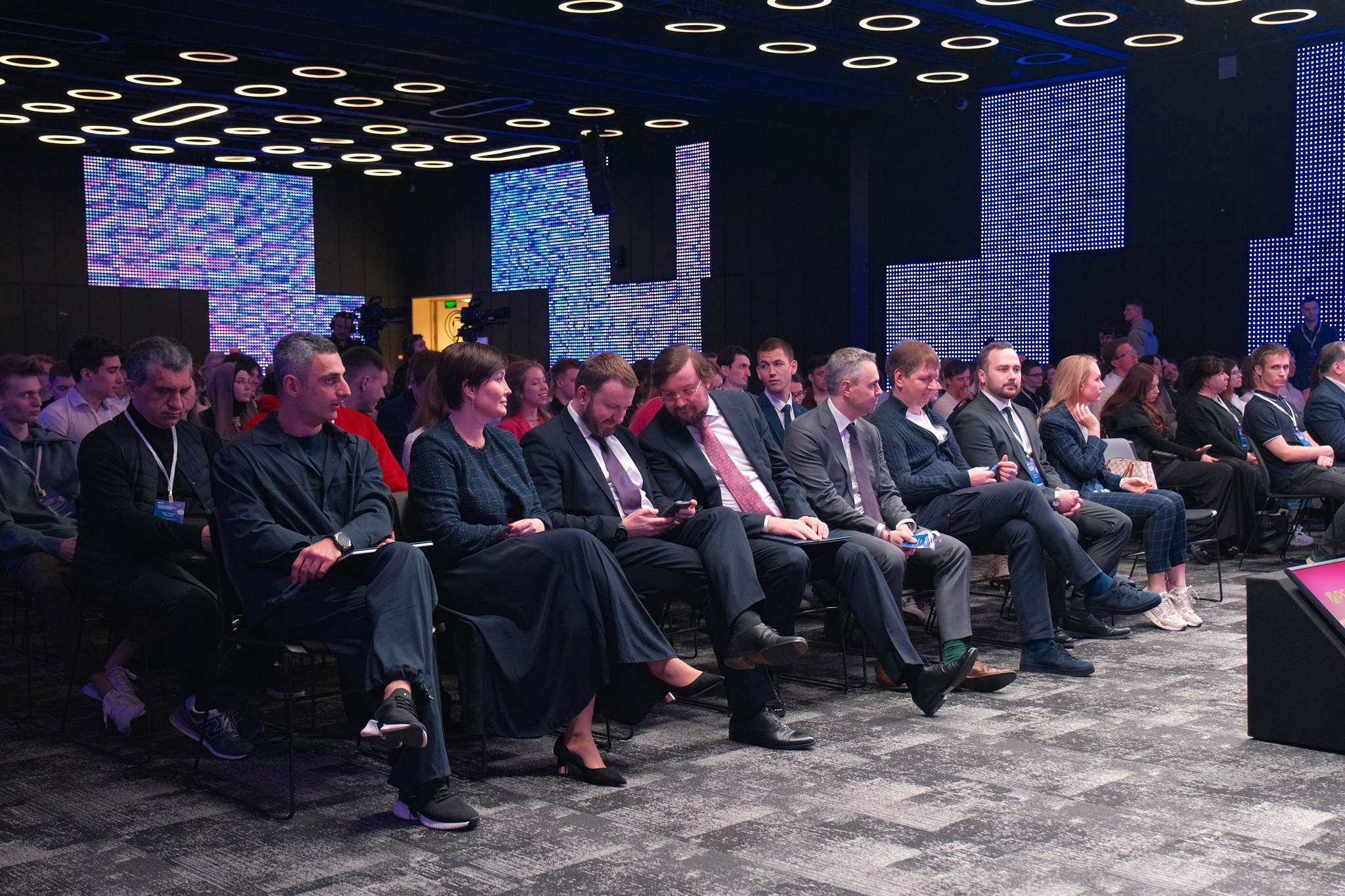 Форум Молодых предпринимателей «Создай НАШЕ». Профессиональный фотограф в Москве Павел Жданов