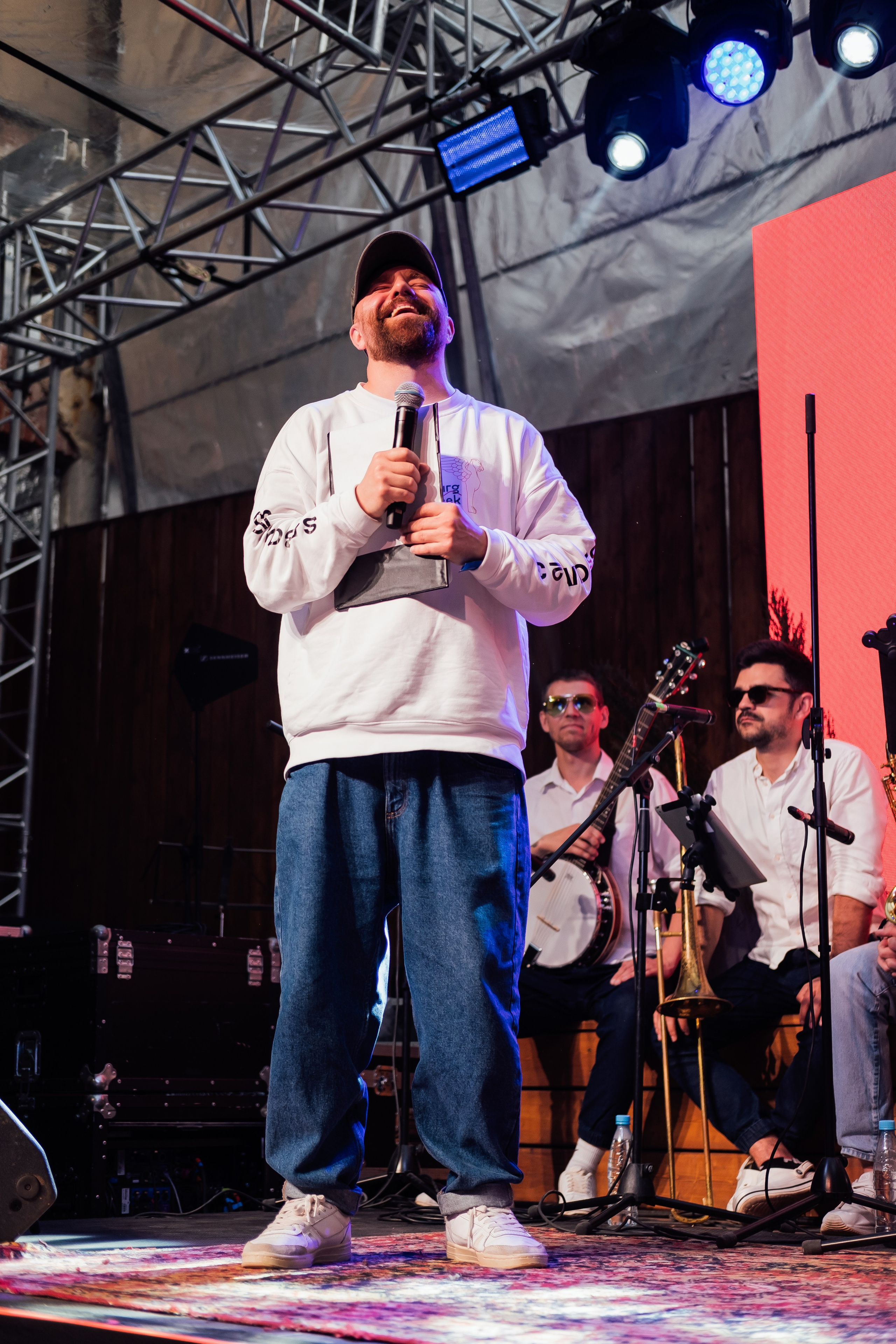 Репортажная съемка. Фотограф сюжетных съемок и портретов в Санкт-Петербурге и Москве Стася Ефремова