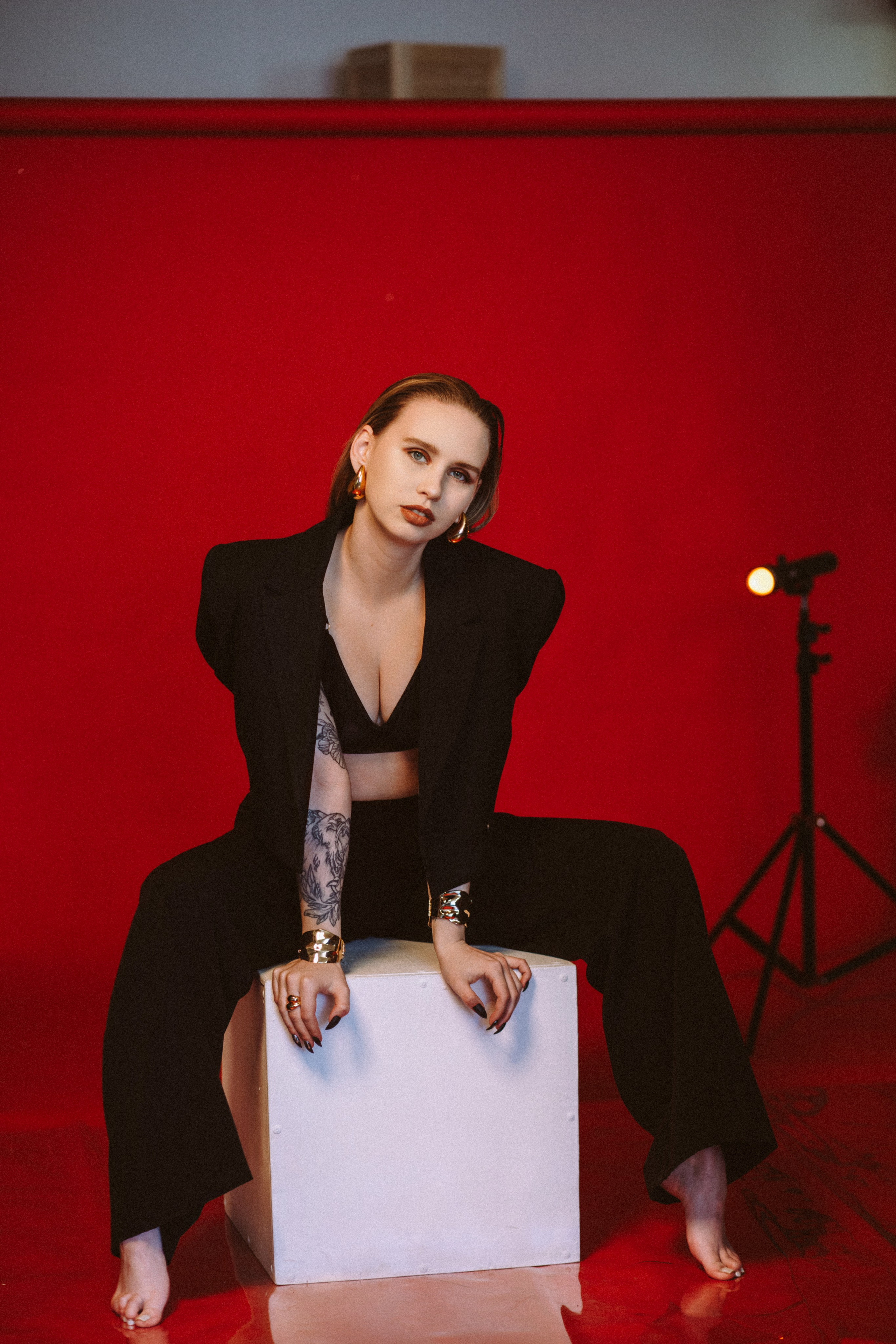 Арина на красном. Семейный фотограф в Вышнем Волочке — Ульяна Иванова | Фотосессии для всей семьи