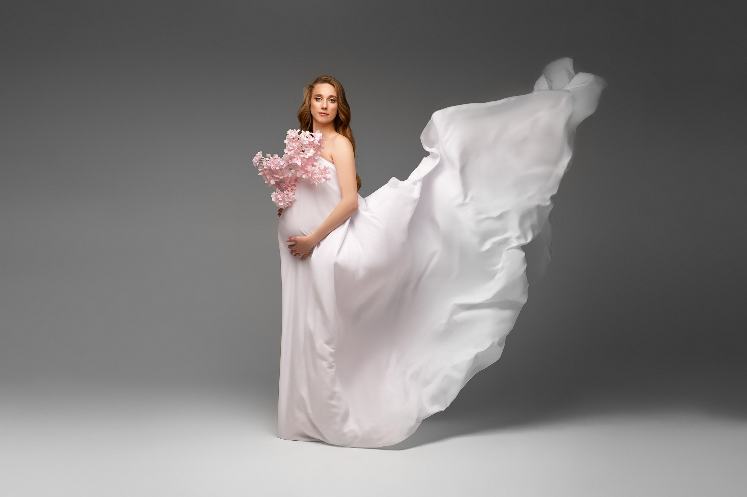 Фотосессия Беременности в Москве в стиле VOGUE "Всё включено". Стильная Фотосессия беременности в ткани.