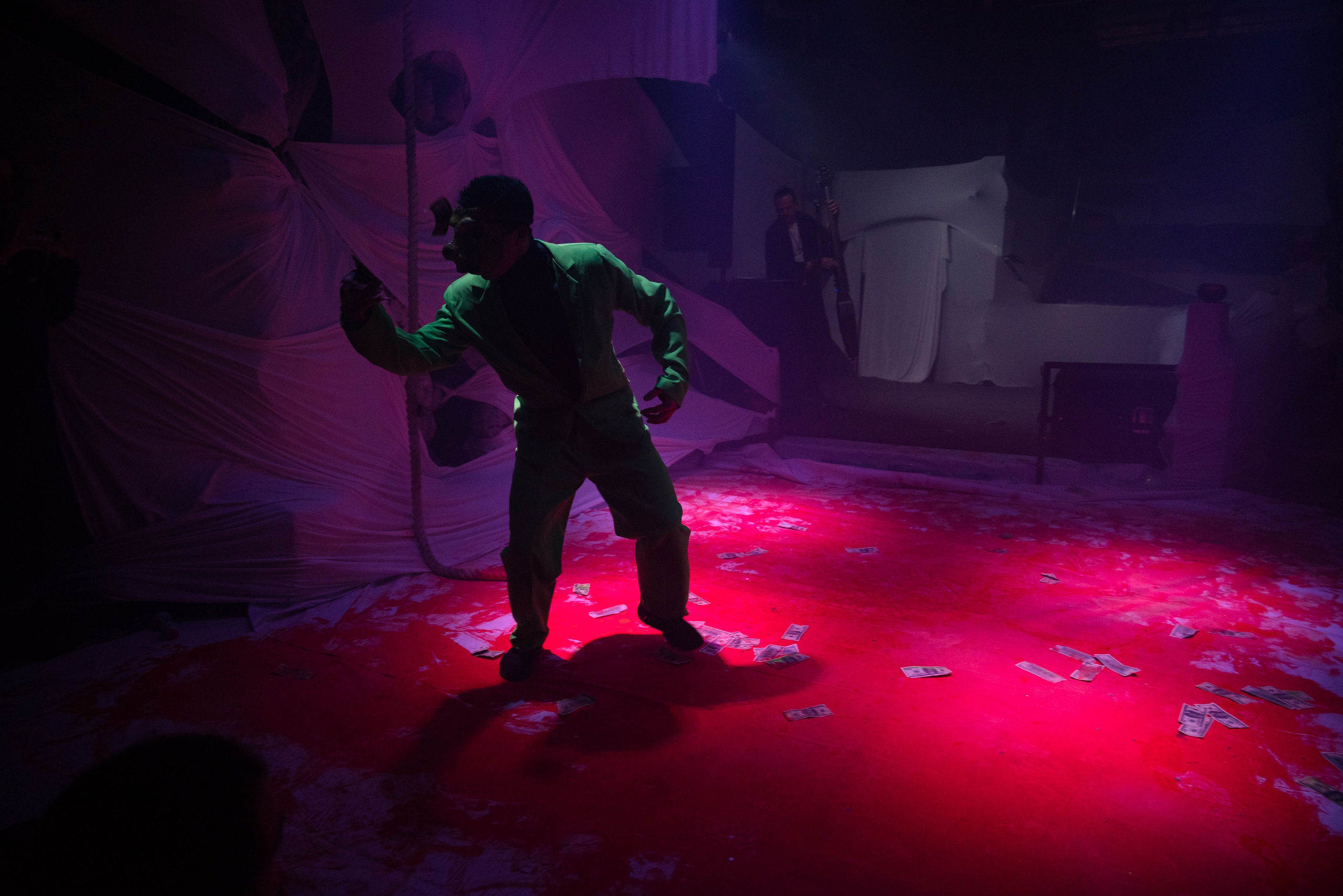 Перфоманс «Хуже». Репортажный и портретный фотограф в Воронеже