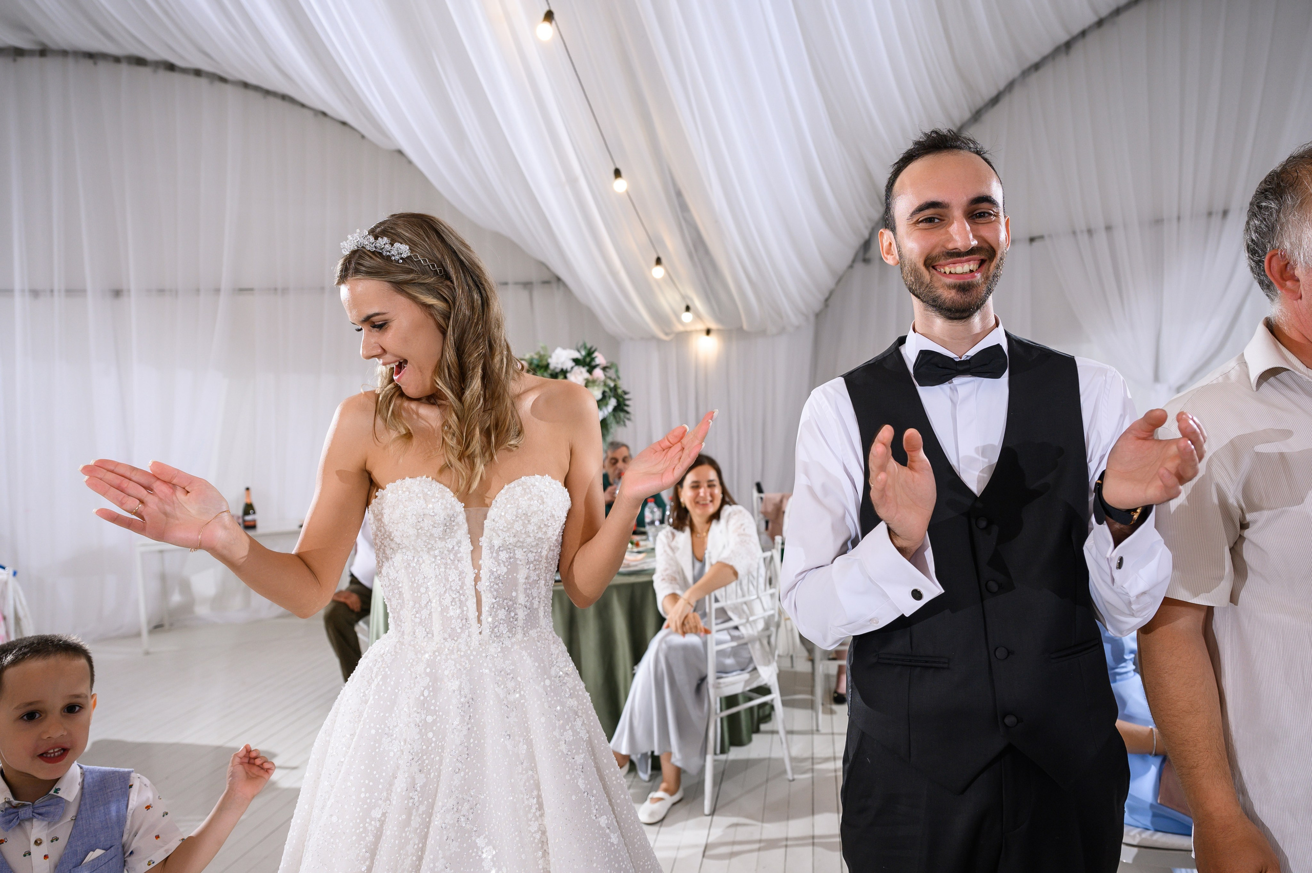 Свадьба шатер Город мастеров — Русская сказка. Свадебный фотограф Москва Юрий Кульман