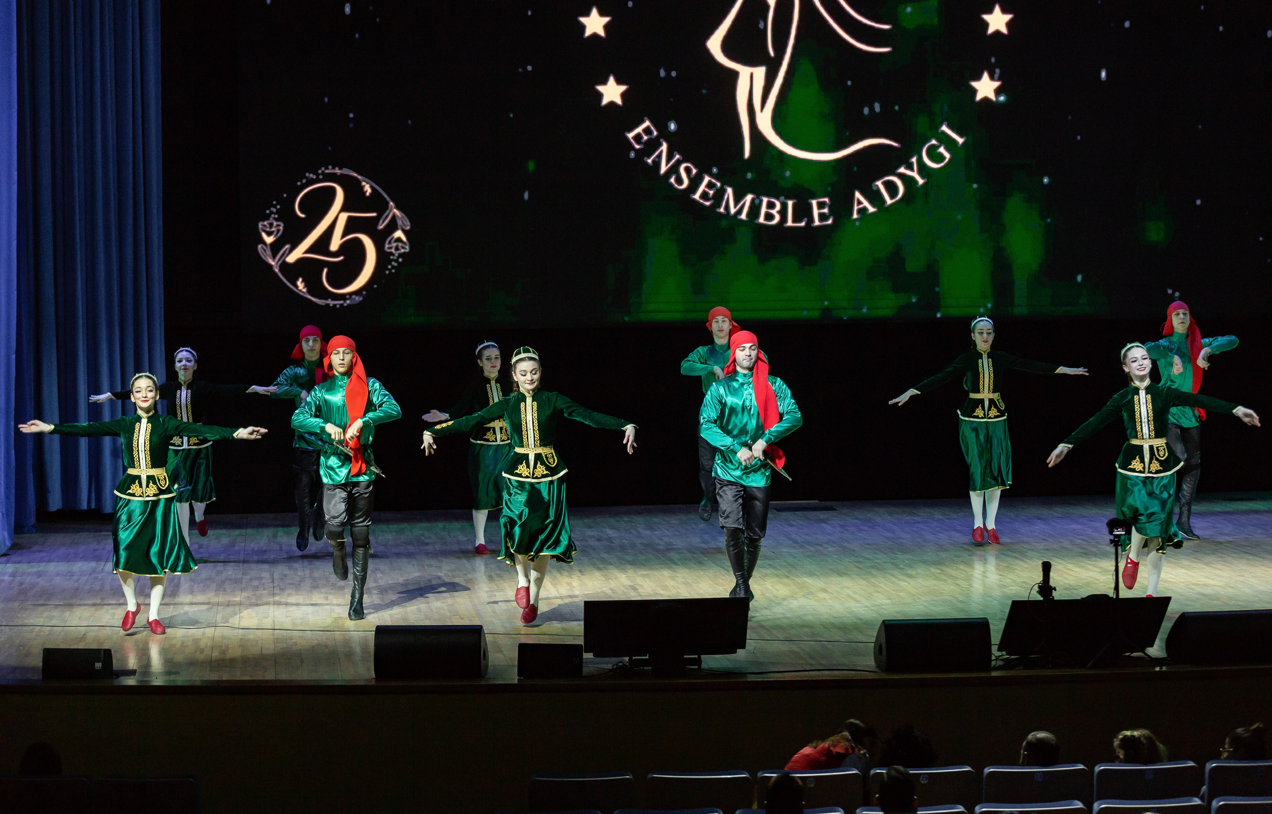 Юбилейный концерт танцевального коллектива «Адыги». Репортажный фотограф в Москве