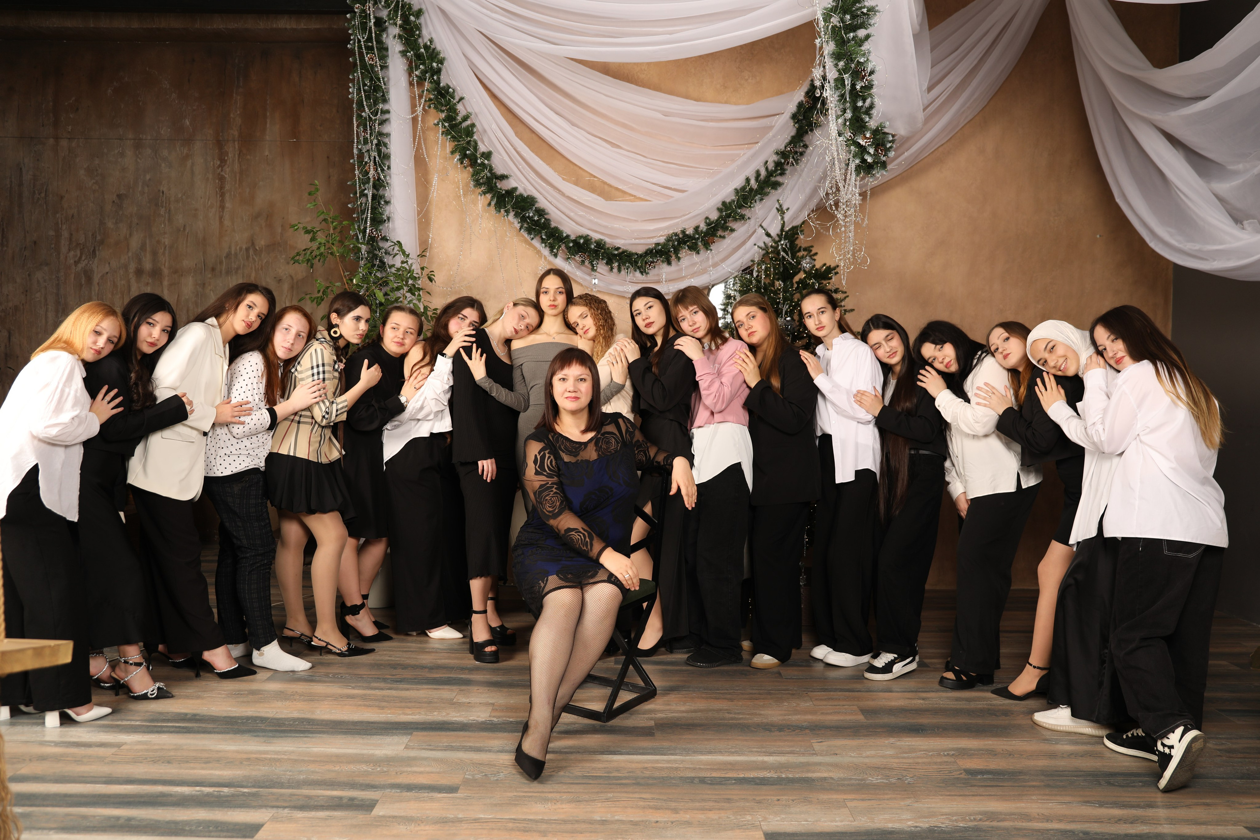 Большая группа мед. колледжа. Фотограф Елена в Волгограде