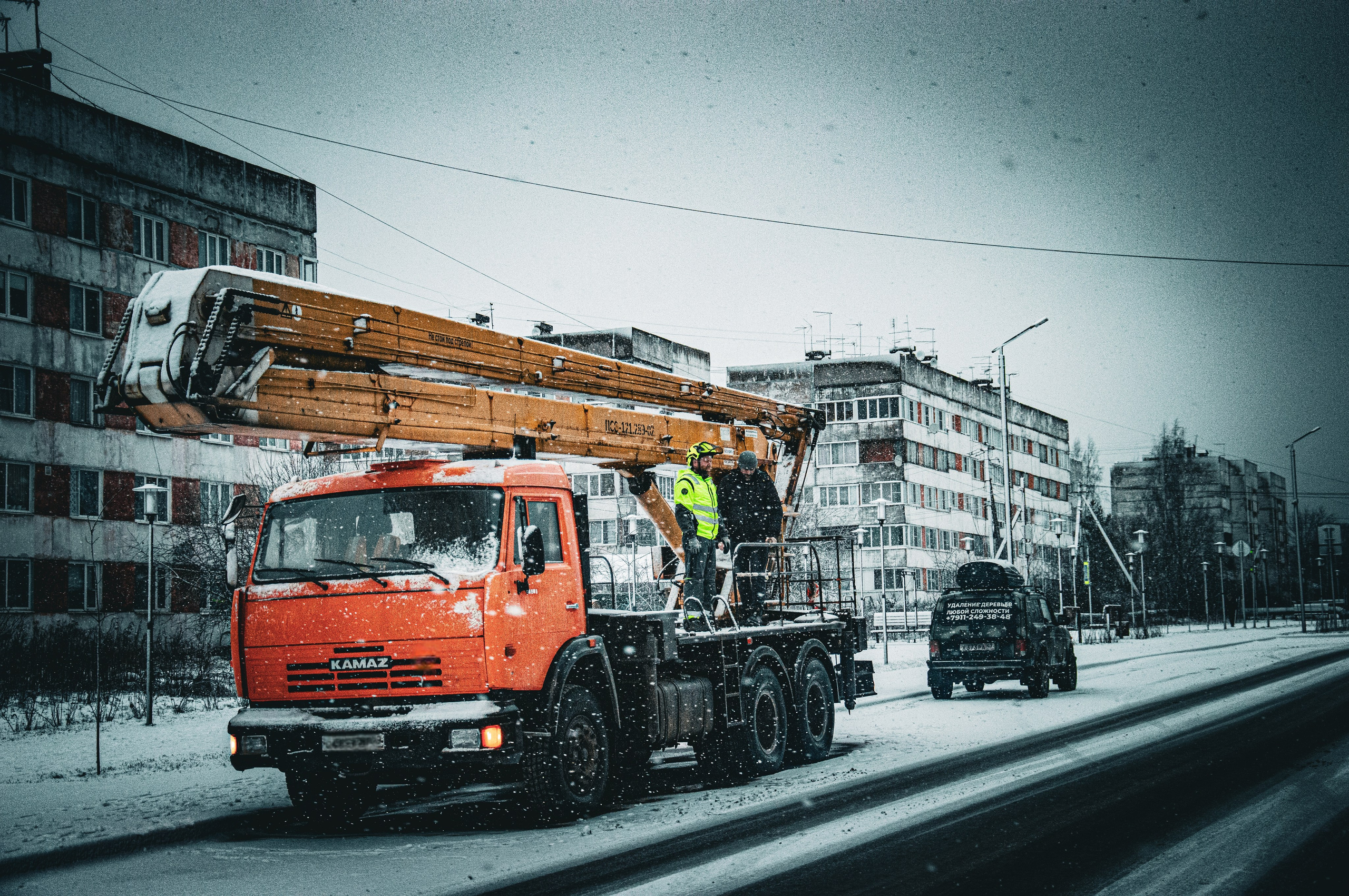 Автовышка 28 метров. Аrbori Culturist