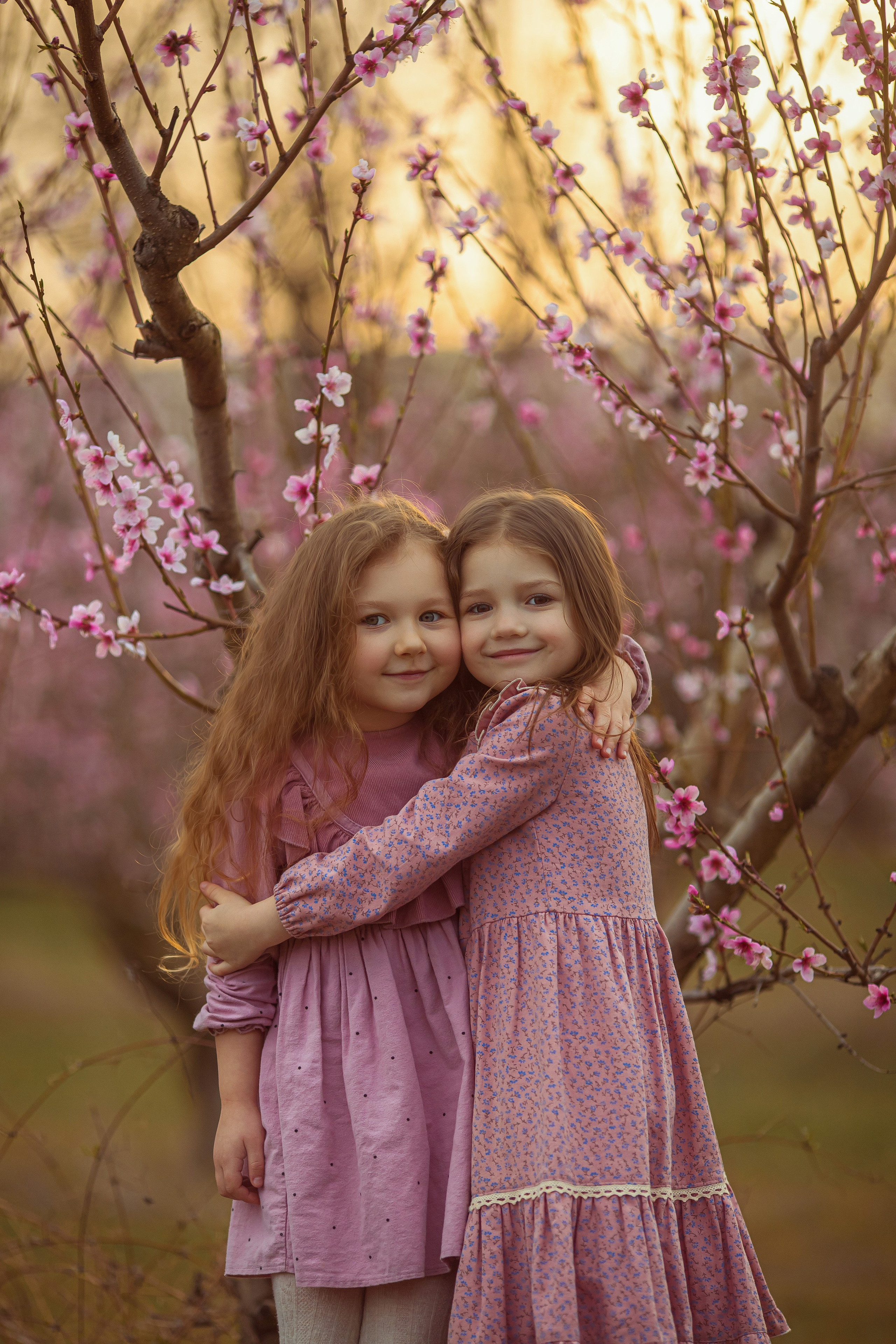 Цветущие персики 2025 г. Семейный и детский фотограф в Крыму Екатерина Швец