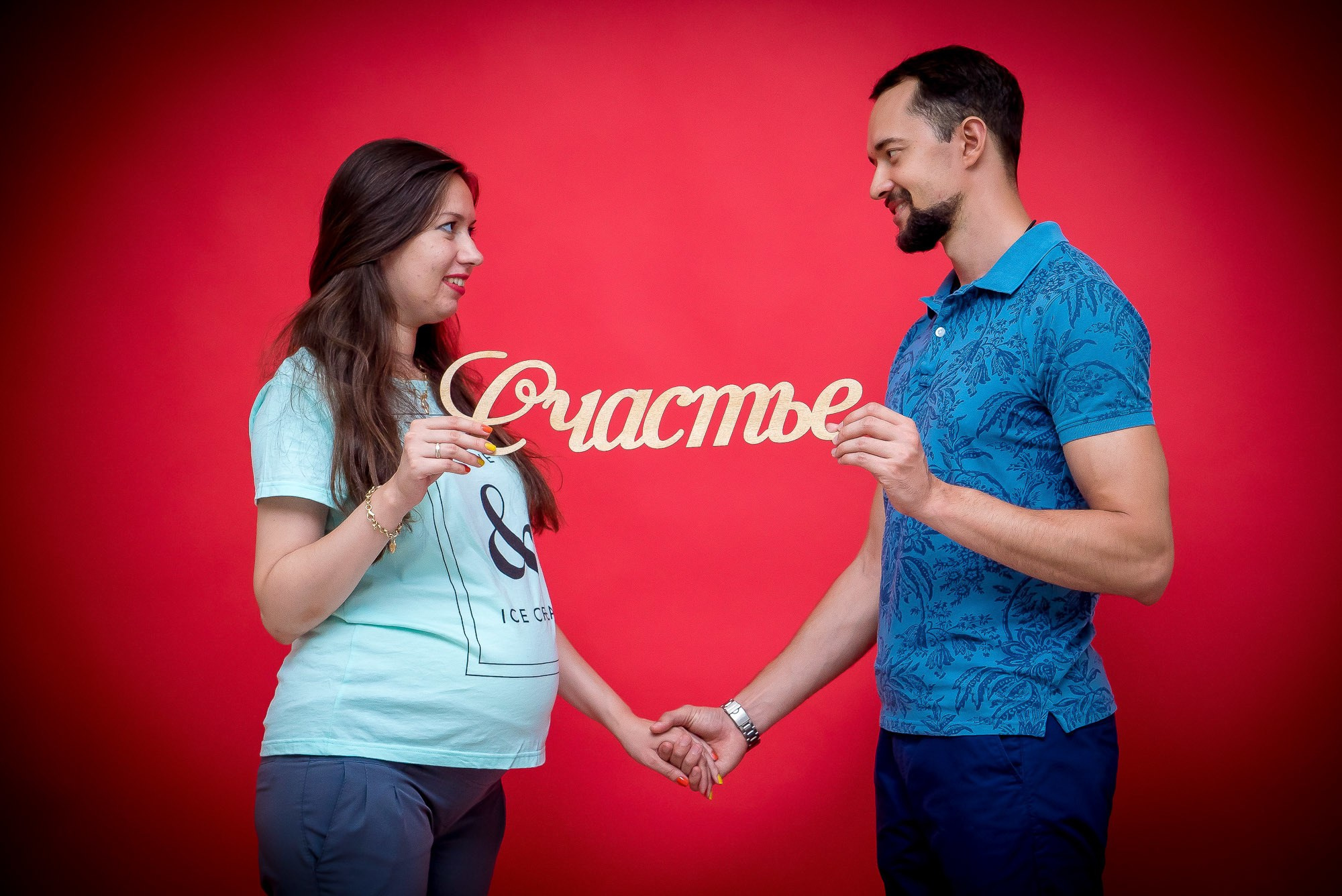 Фотосессия во время беременности от студии Love Story. Максим Матвийченко и Виктория Басова профессионалы своего дела