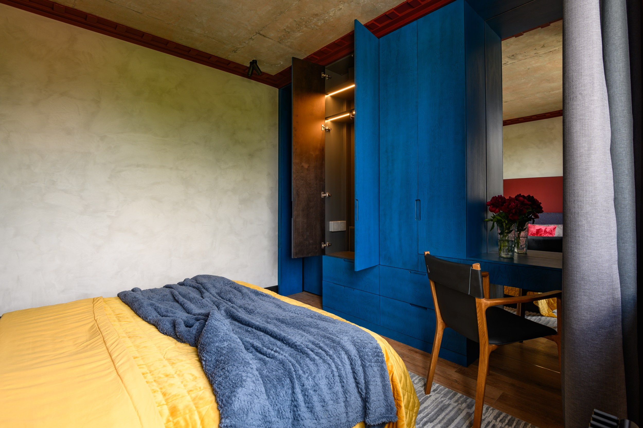 Шкаф для НТВ телепрограмма «Квартирный вопрос». Пространство