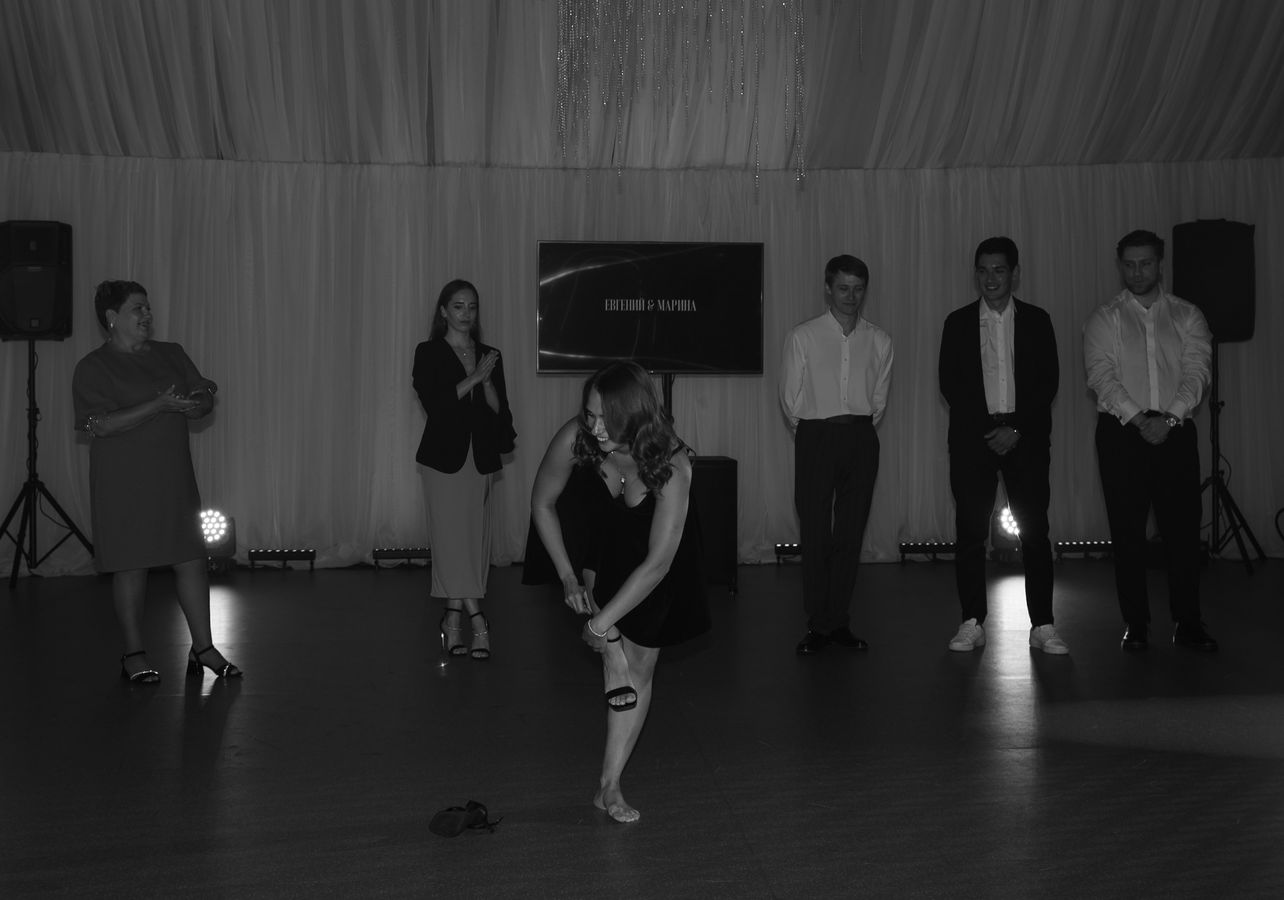 Женя & Марина, Загородная Свадьба на берегу озера. Свадебный фотограф Тюмень Анастасия Битная