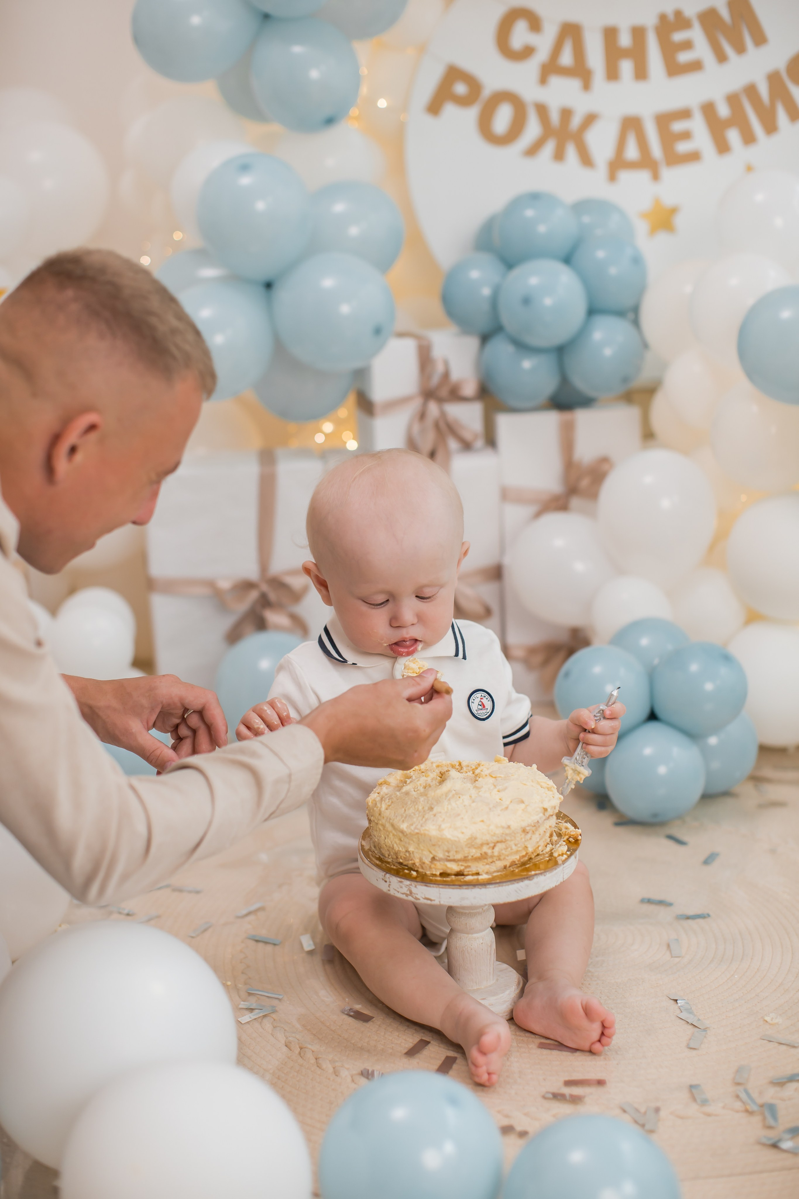 Оформление от 1 года до 4 лет. (Цвет шаров на выбор). Детский семейный фотограф на первый годик город Новосибирск Дымова Светлана пакеты всё включено 1-3 года