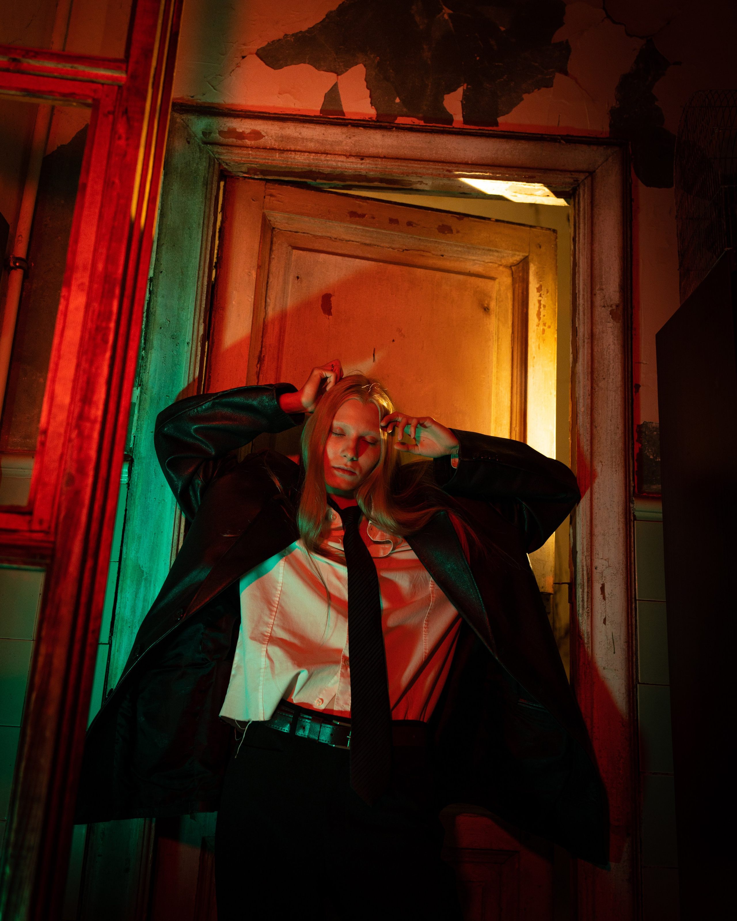 Портретная фотосессия в квартире. Портретный фотограф Санкт-Петербург Арнольд