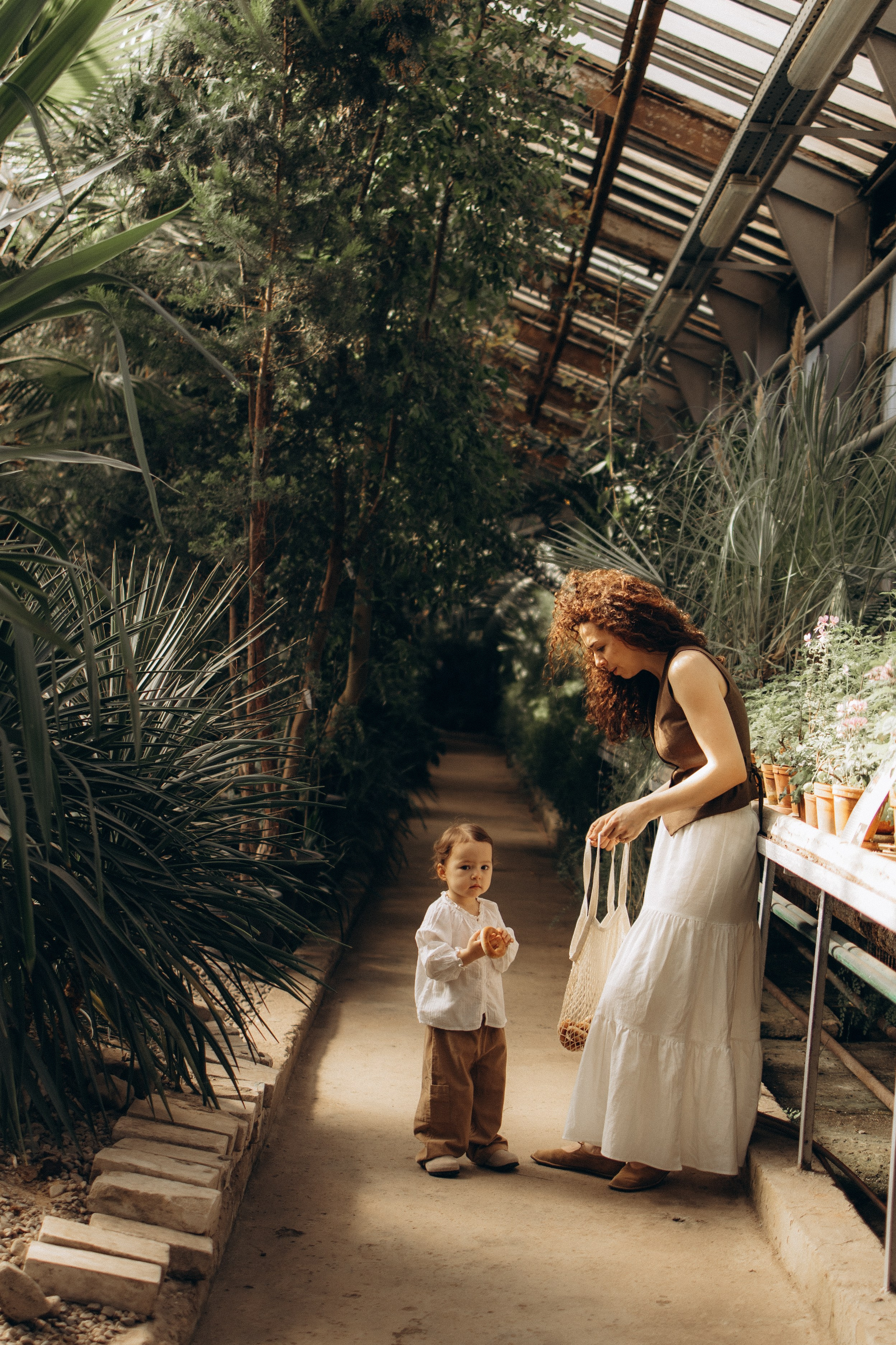 Прогулка по оранжерее. Семейный фотограф в Москве Ксения Аганина