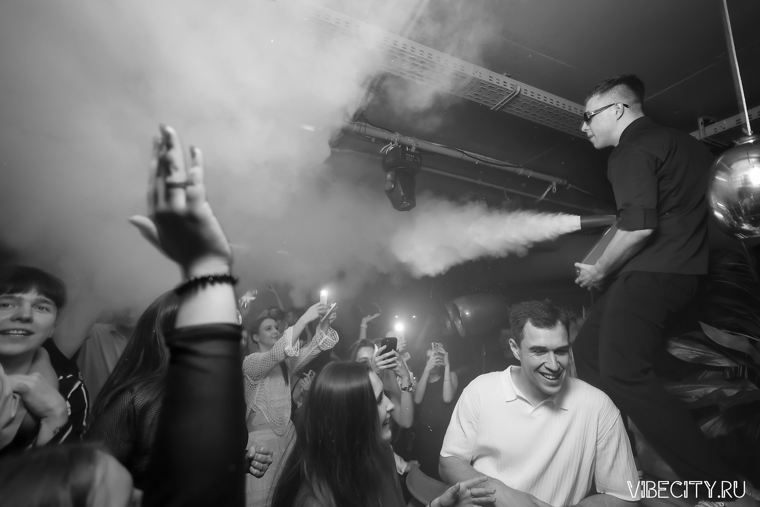 DOUBLE U. VIBECITY.RU Вайб Сити Ру Фоторепортажи Фотоотчеты Калининград