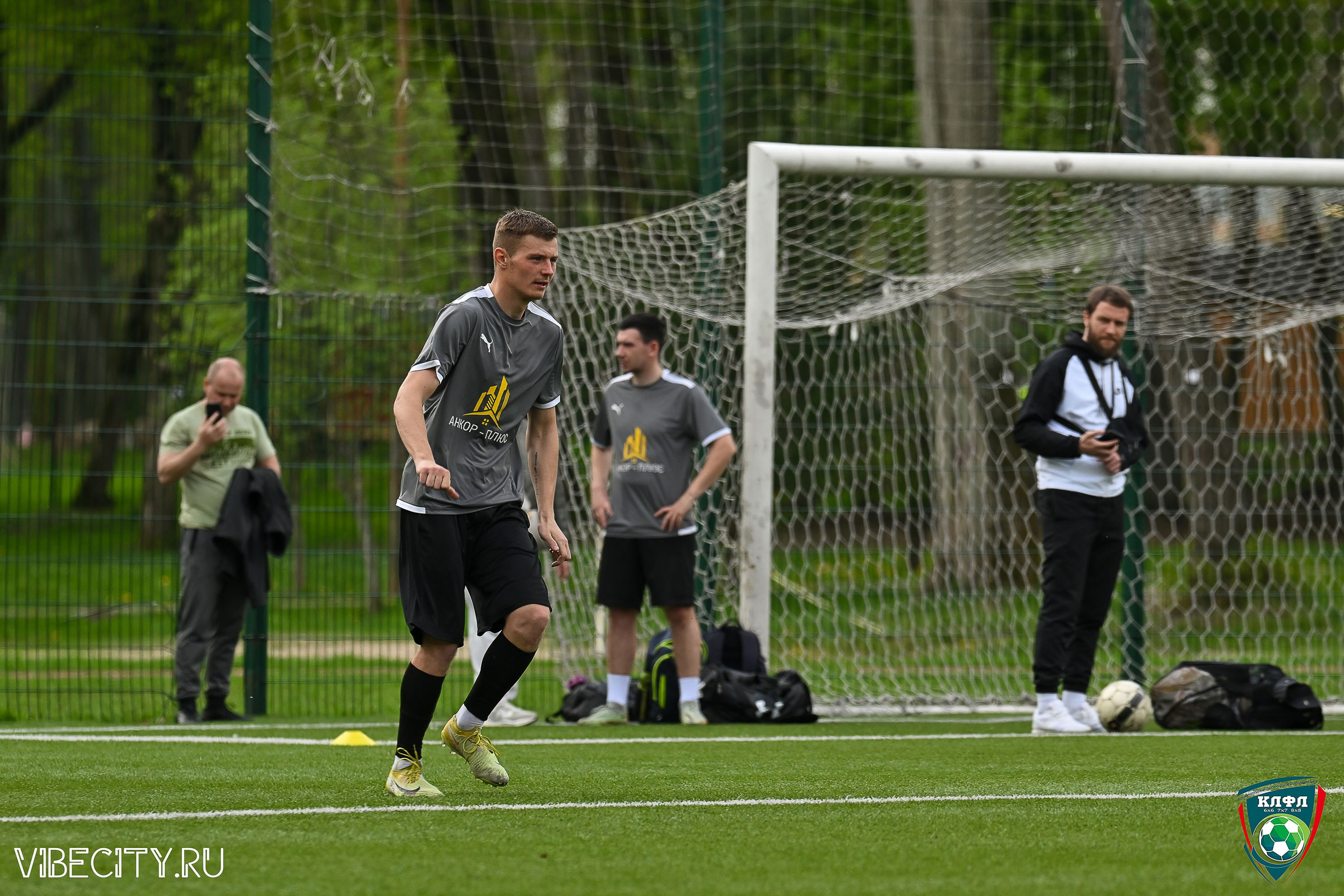 XX ЧЕМПИОНАТ КАЛИНИНГРАДСКОЙ ЛФЛ КАНЦМАРКЕТ39 сезона 2024–2025 гг. VIBECITY.RU Вайб Сити Ру Фоторепортажи Фотоотчеты Калининград