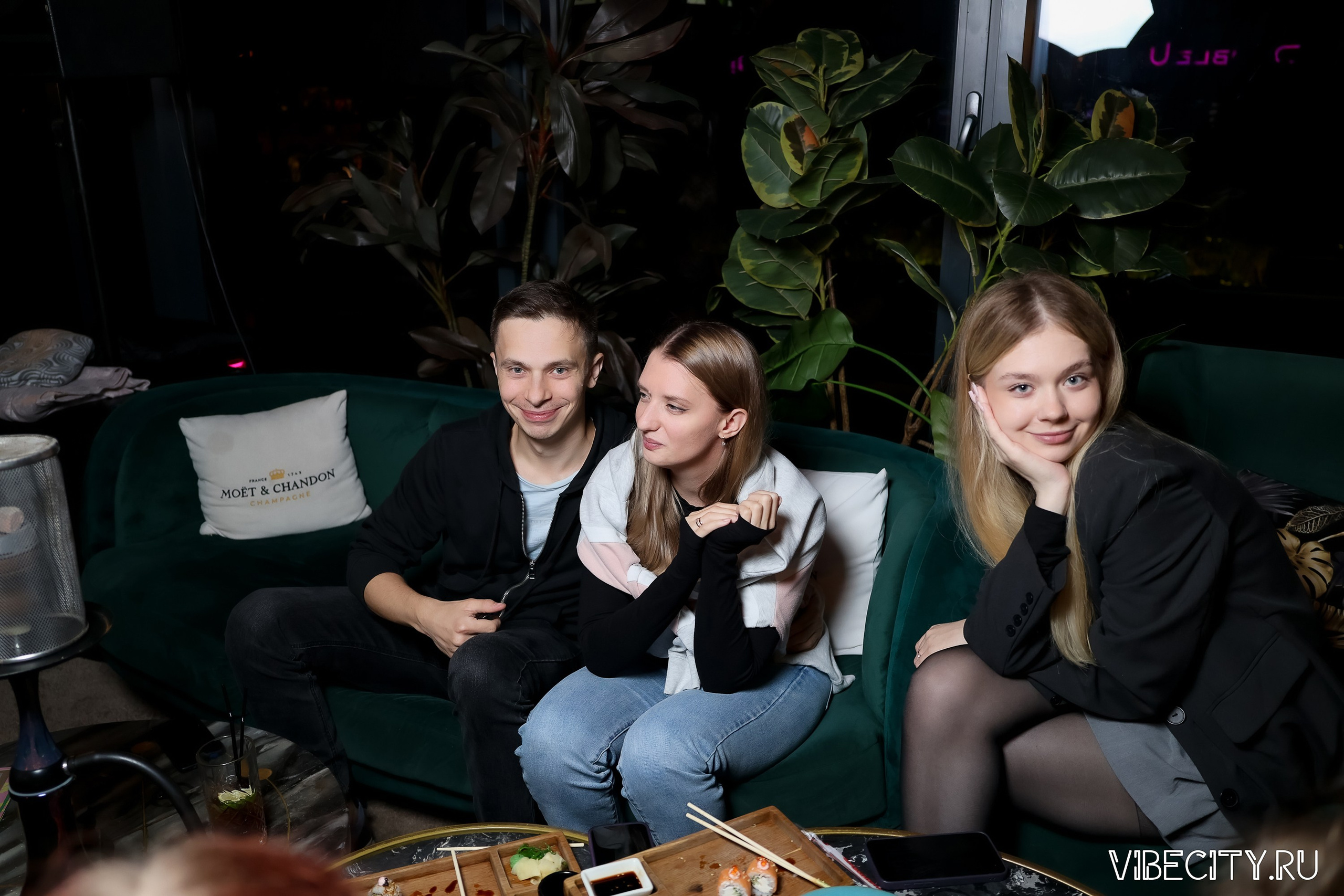 DOUBLE U. VIBECITY.RU Вайб Сити Ру Фоторепортажи Фотоотчеты Калининград