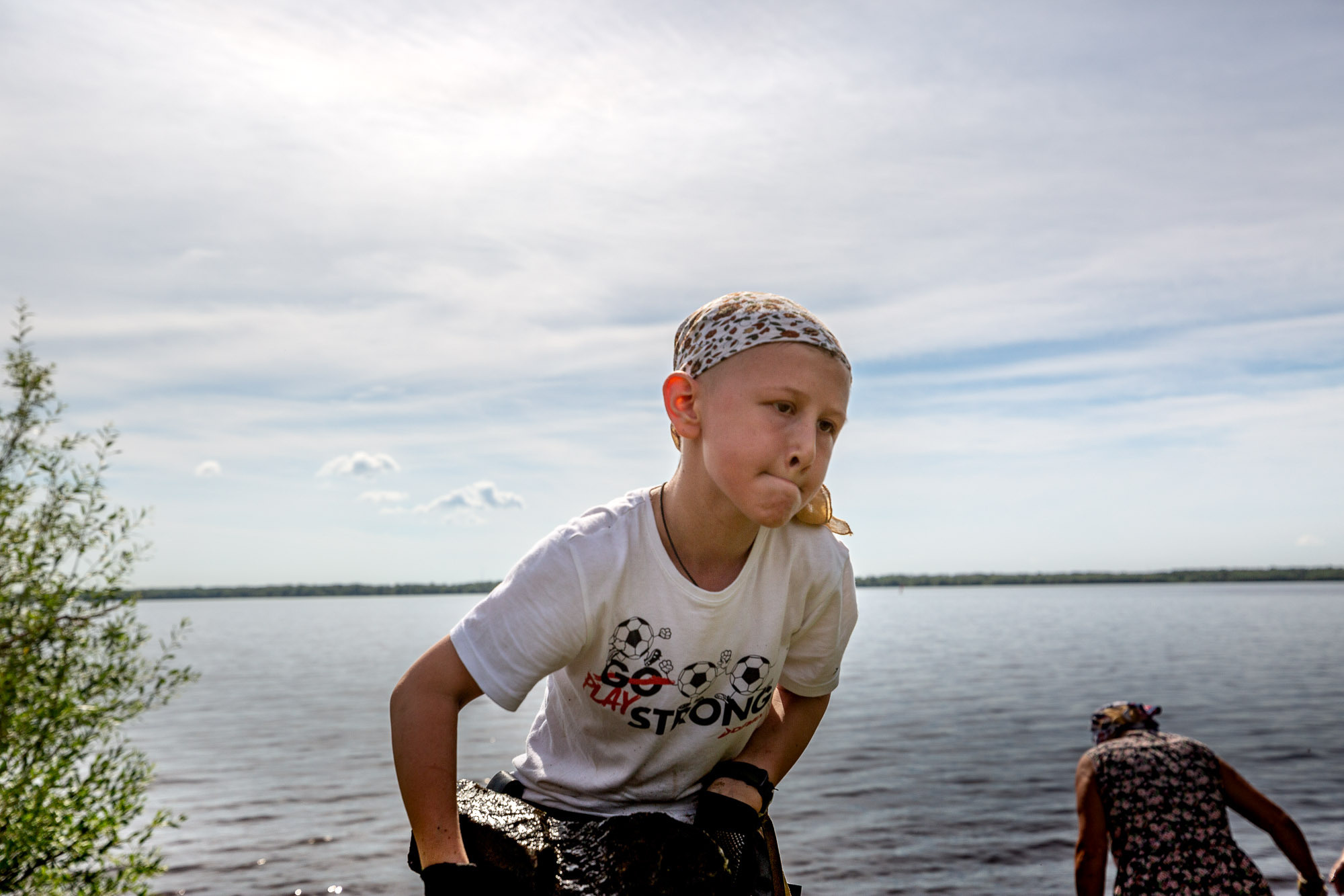 Воздвижение поклонного креста. Кегостров. Фотограф — путешественник Светлана Романовская