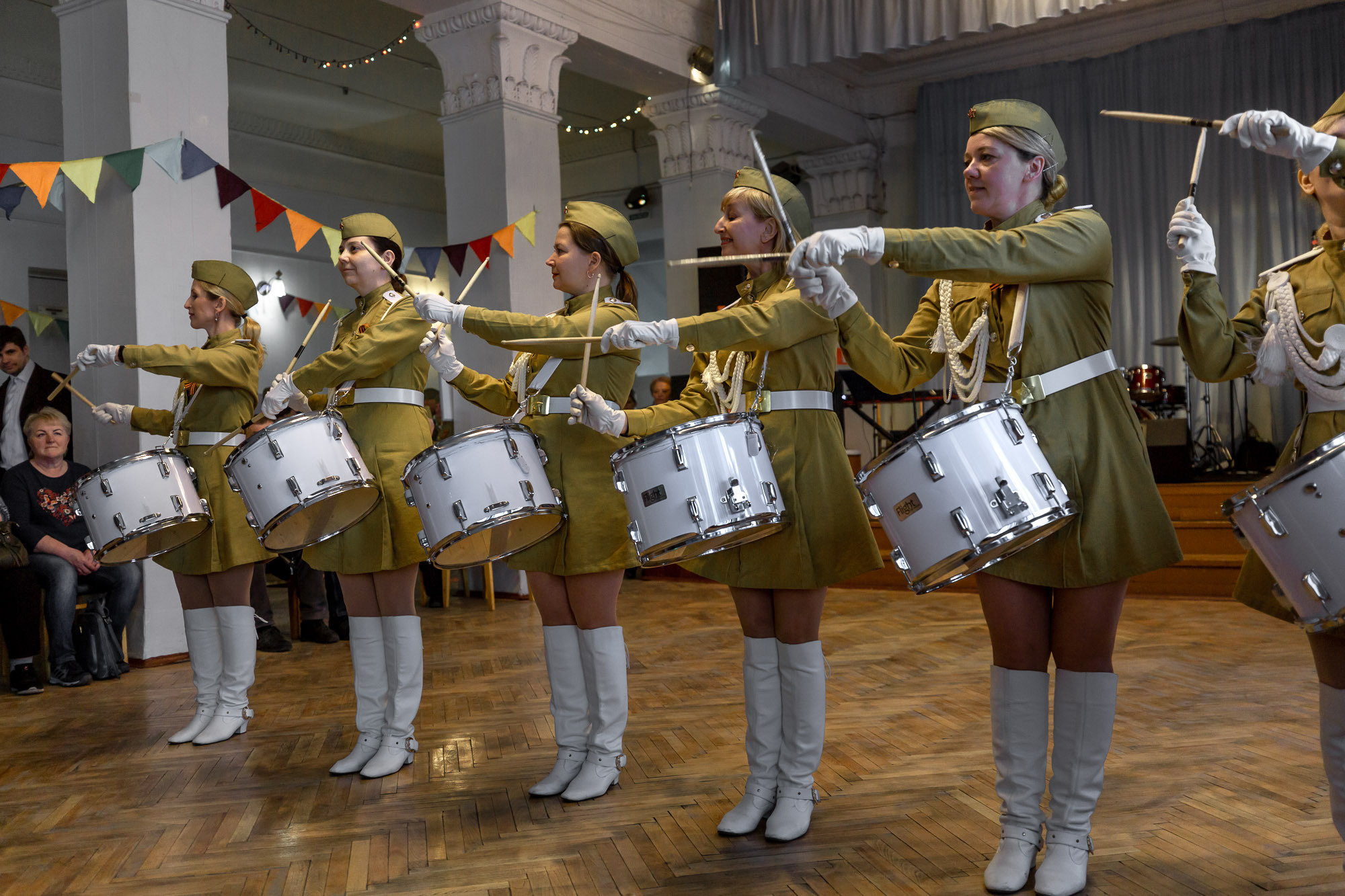 Ретро-танцы 8 мая 2022 г. ДОФ. Фотограф — путешественник Светлана Романовская