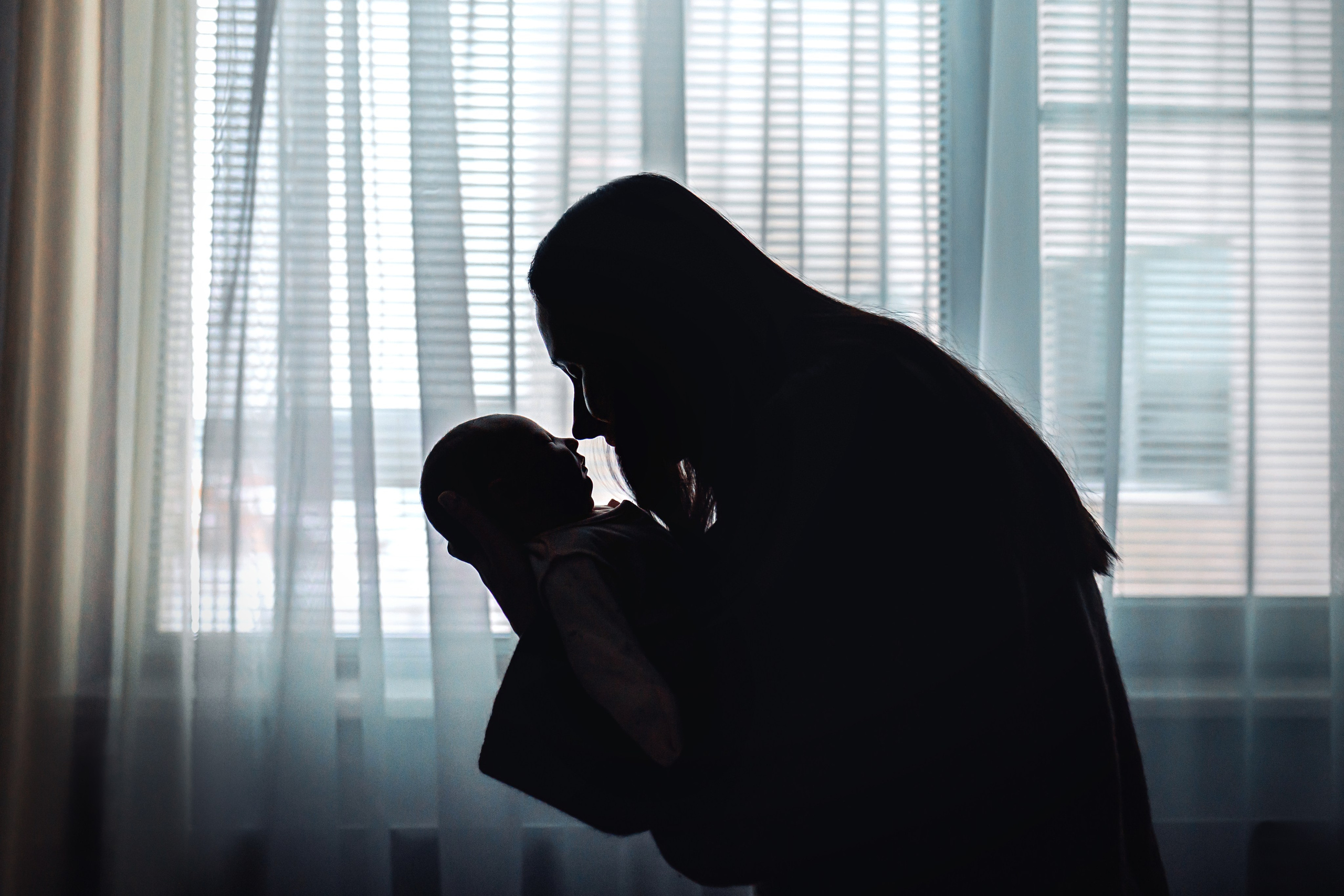 Выписка из роддома Лапино. Фотограф на выписку из роддома Москва. Фотограф \ Видеограф на Крещение, Венчание Москва| Семейные съемки