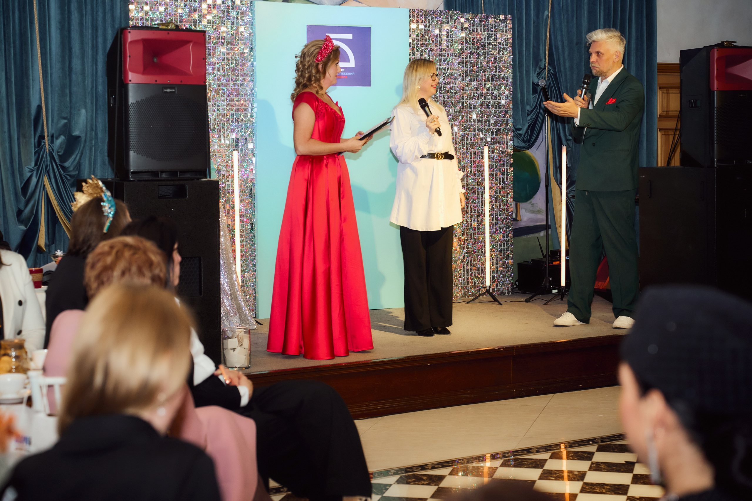 Репортажная съёмка новогодняя. Мартазова Екатерина фотограф. Екатеринбург