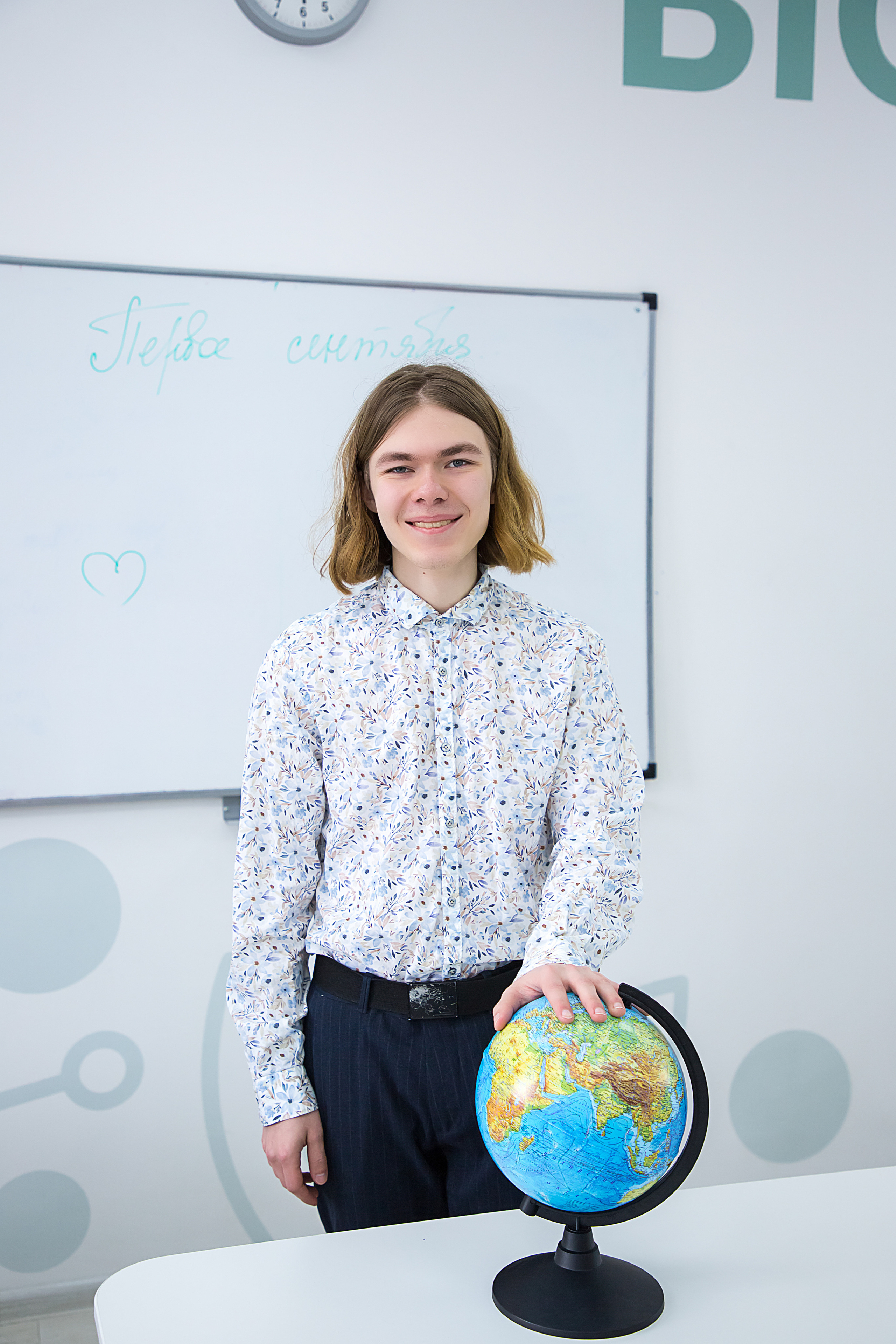 Лидер Гимназия. Свадебный и семейный фотограф/видеограф в Краснодаре Наталья Осинская