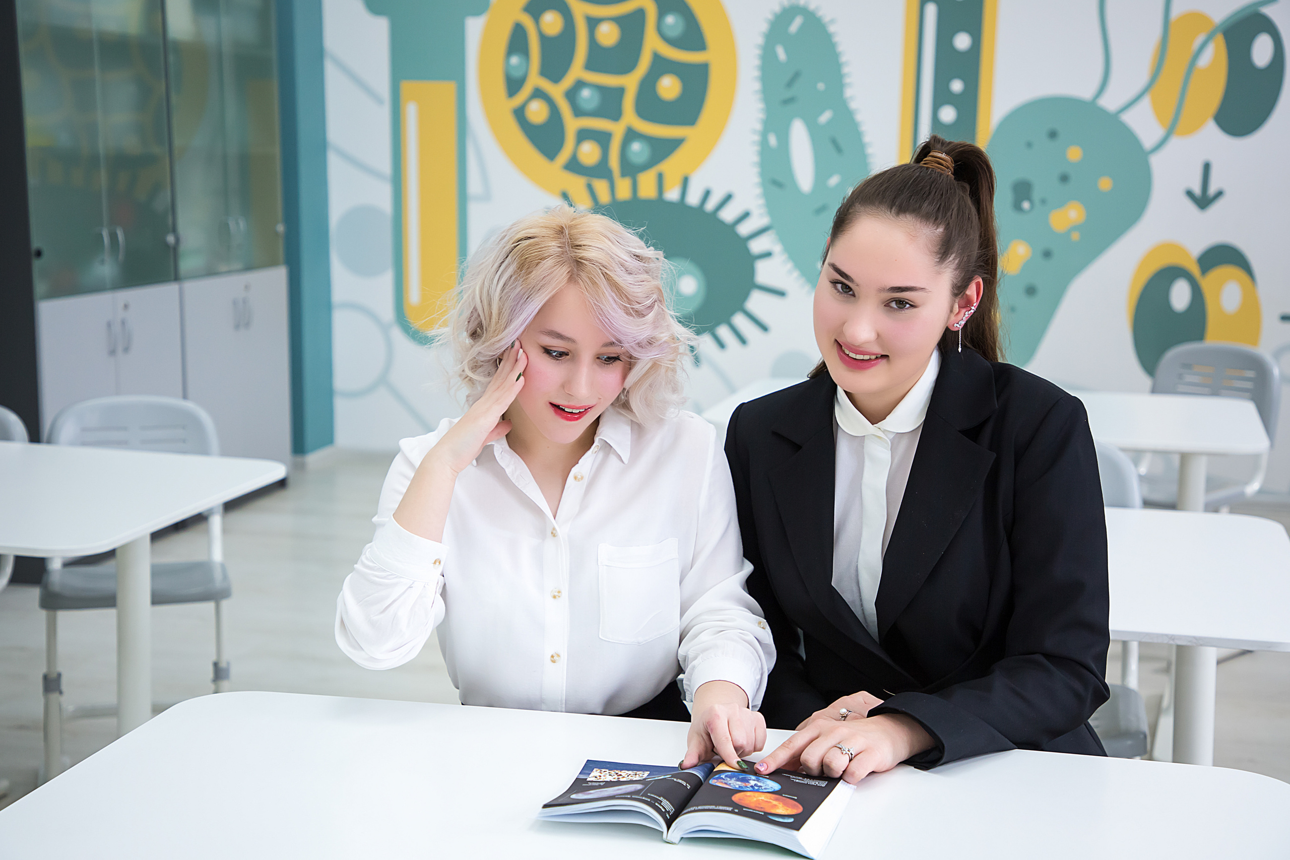 Лидер Гимназия. Свадебный и семейный фотограф/видеограф в Краснодаре Наталья Осинская