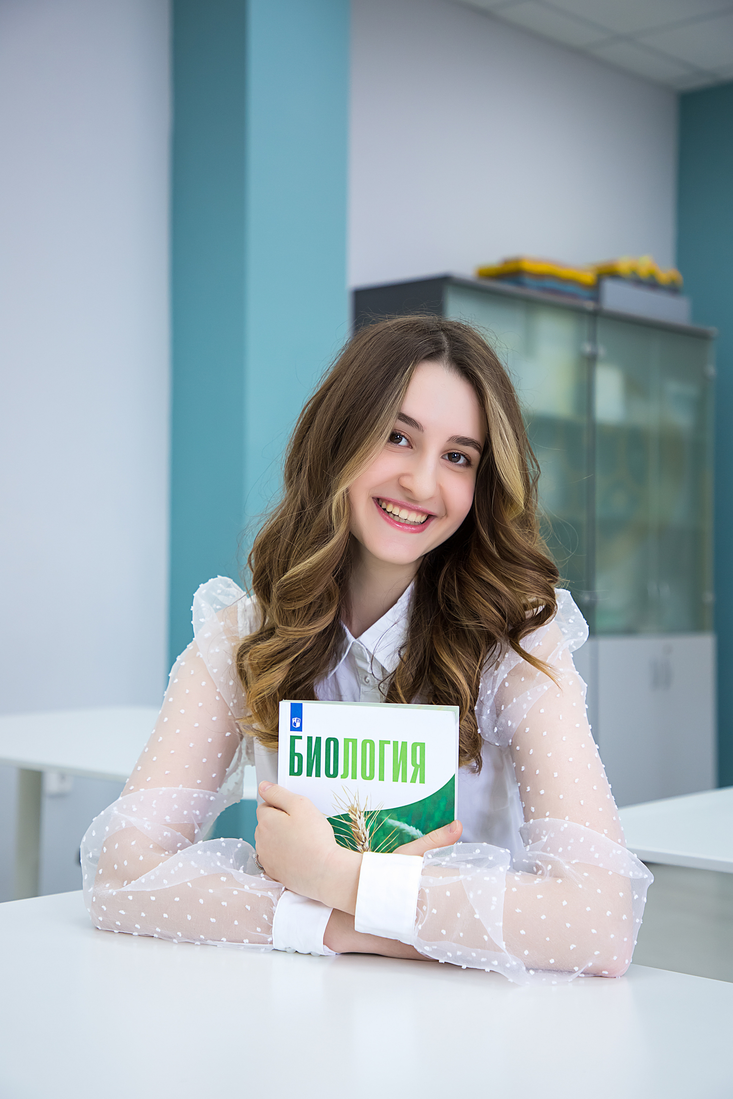 Лидер Гимназия. Свадебный и семейный фотограф/видеограф в Краснодаре Наталья Осинская