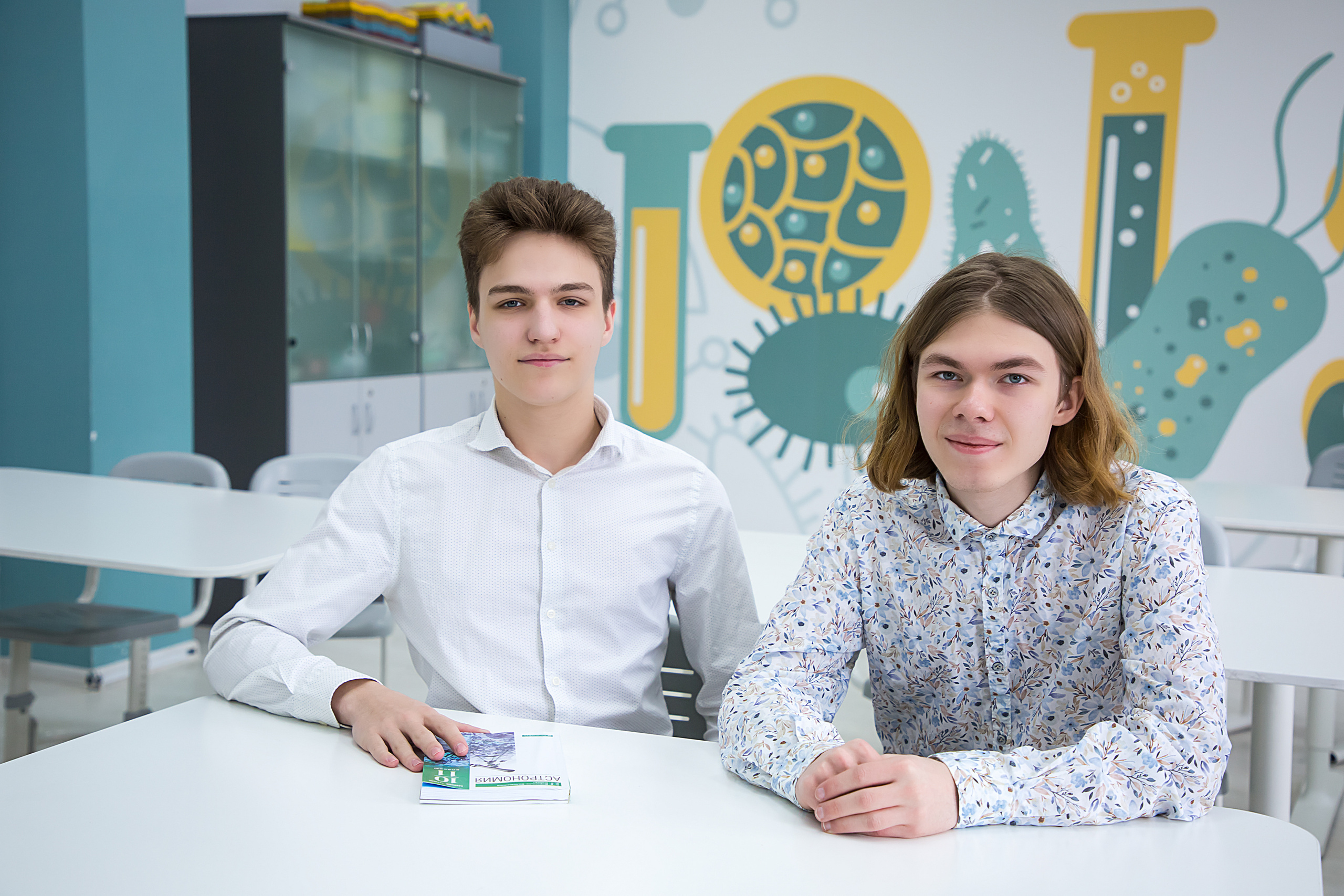 Лидер Гимназия. Свадебный и семейный фотограф/видеограф в Краснодаре Наталья Осинская