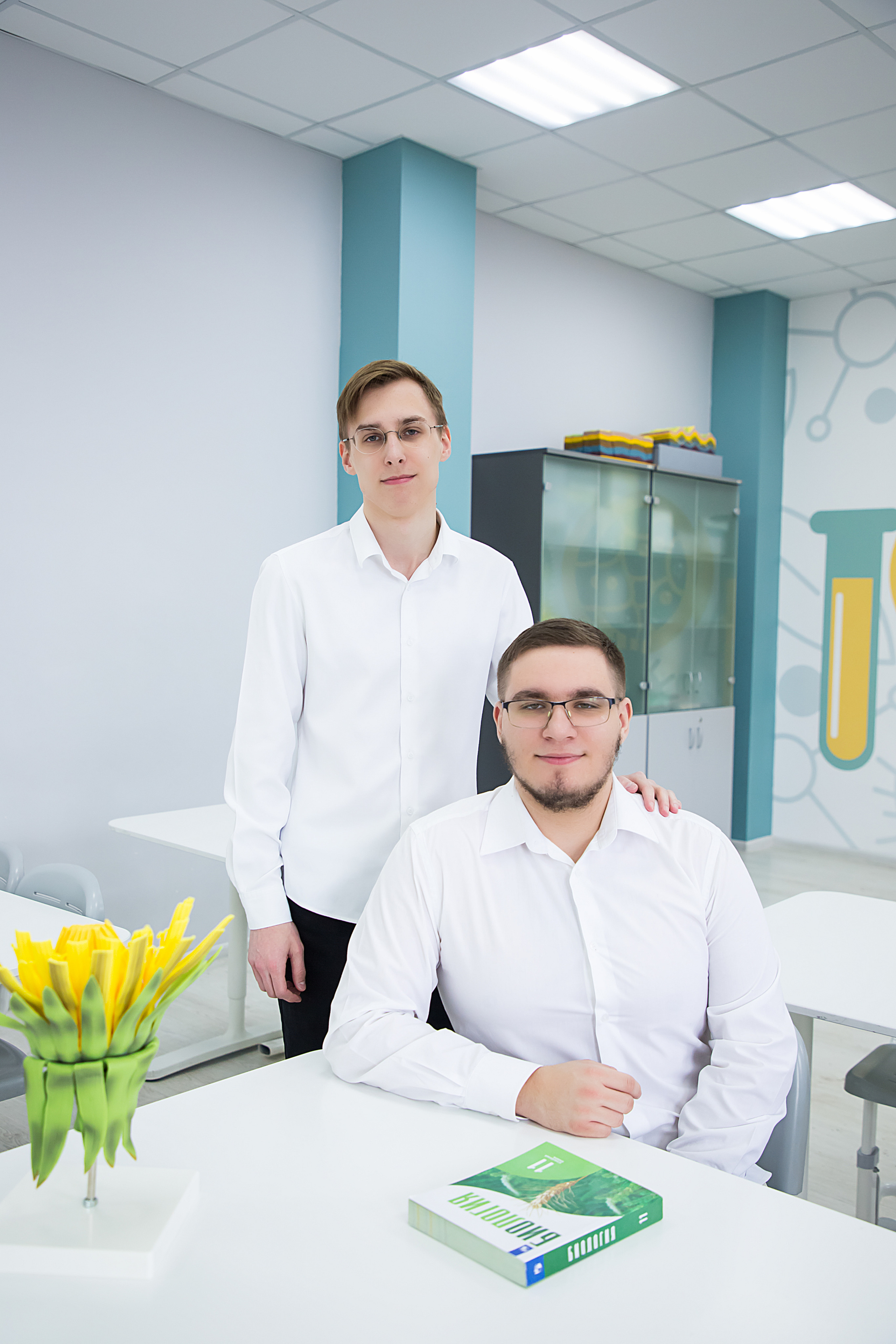 Лидер Гимназия. Свадебный и семейный фотограф/видеограф в Краснодаре Наталья Осинская