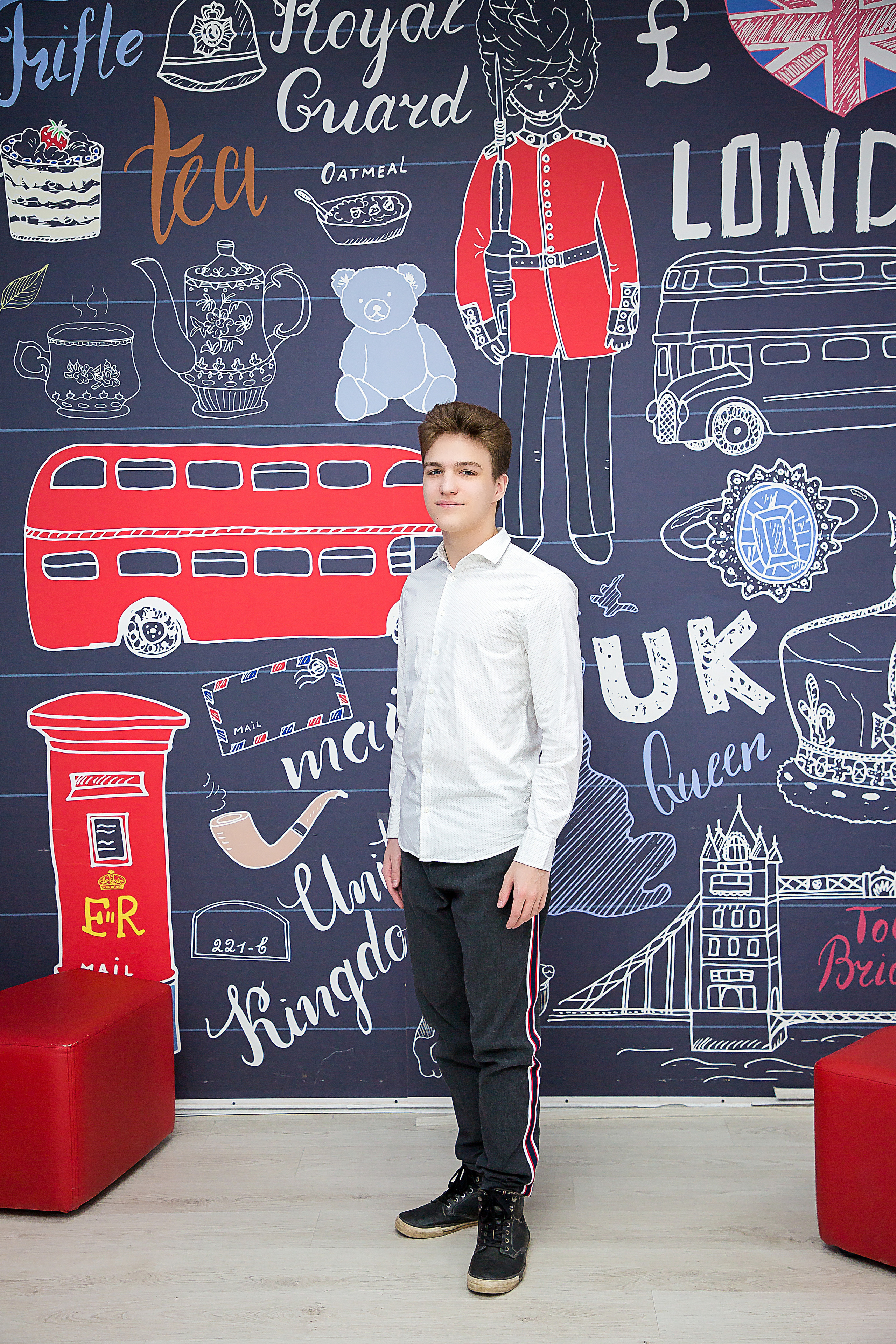 Лидер Гимназия. Свадебный и семейный фотограф/видеограф в Краснодаре Наталья Осинская