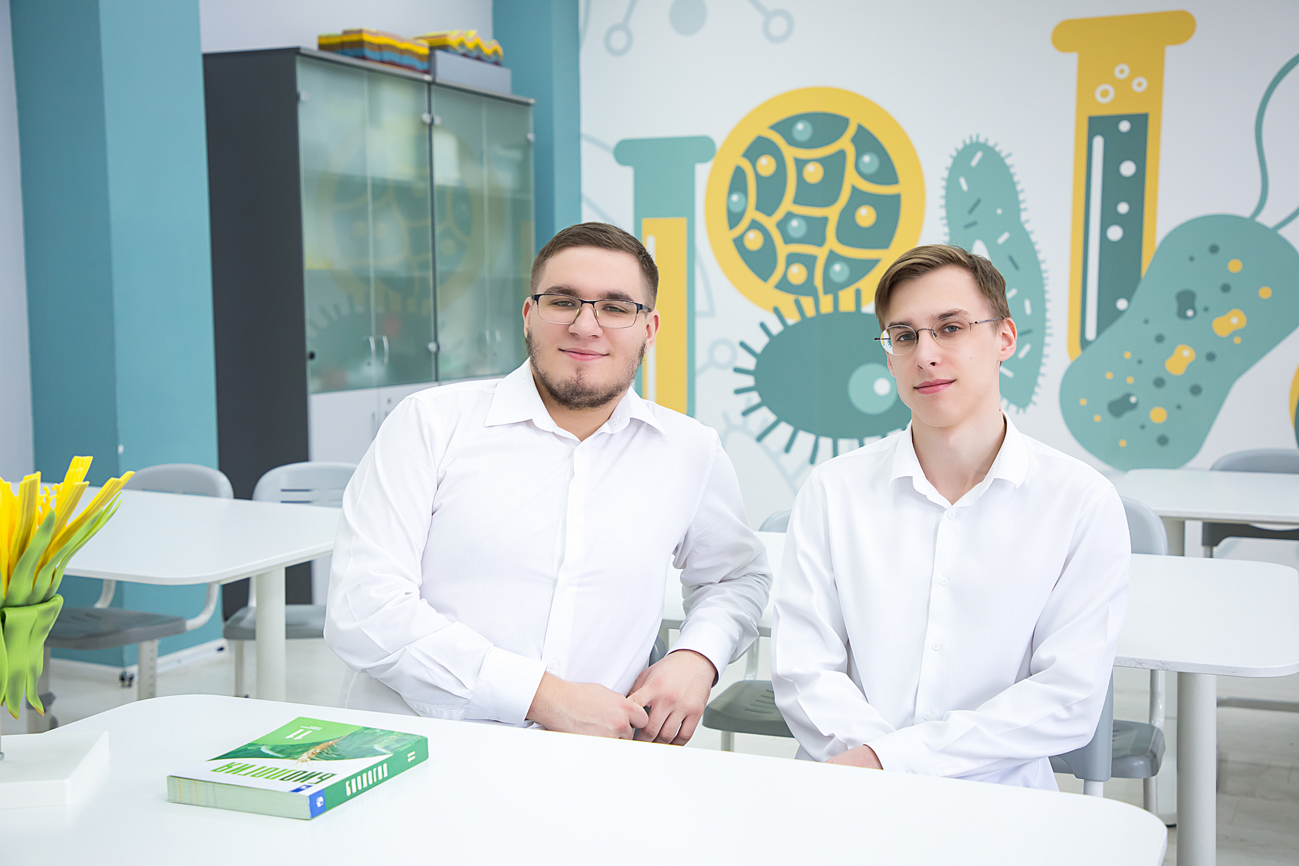 Лидер Гимназия. Свадебный и семейный фотограф/видеограф в Краснодаре Наталья Осинская