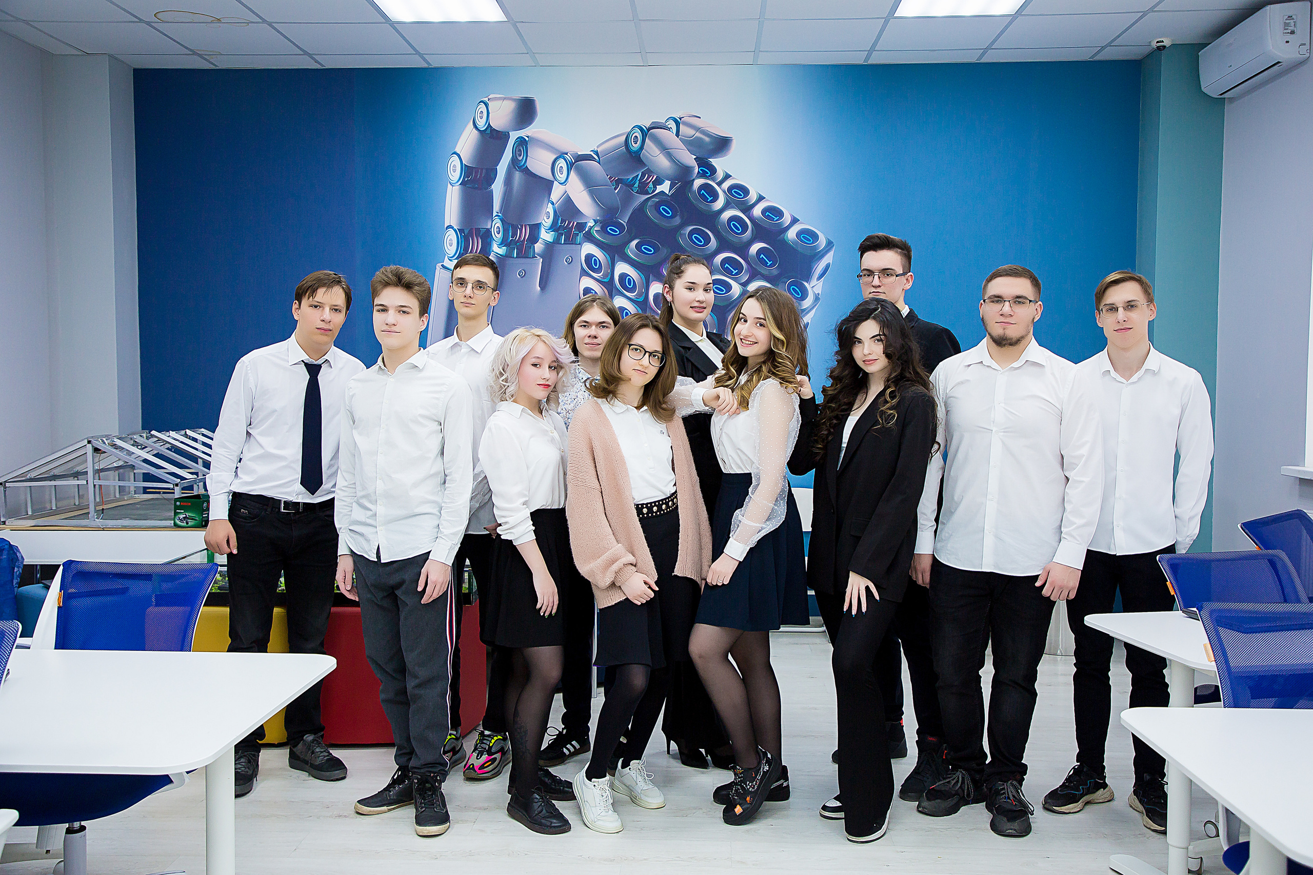 Лидер Гимназия. Свадебный и семейный фотограф/видеограф в Краснодаре Наталья Осинская