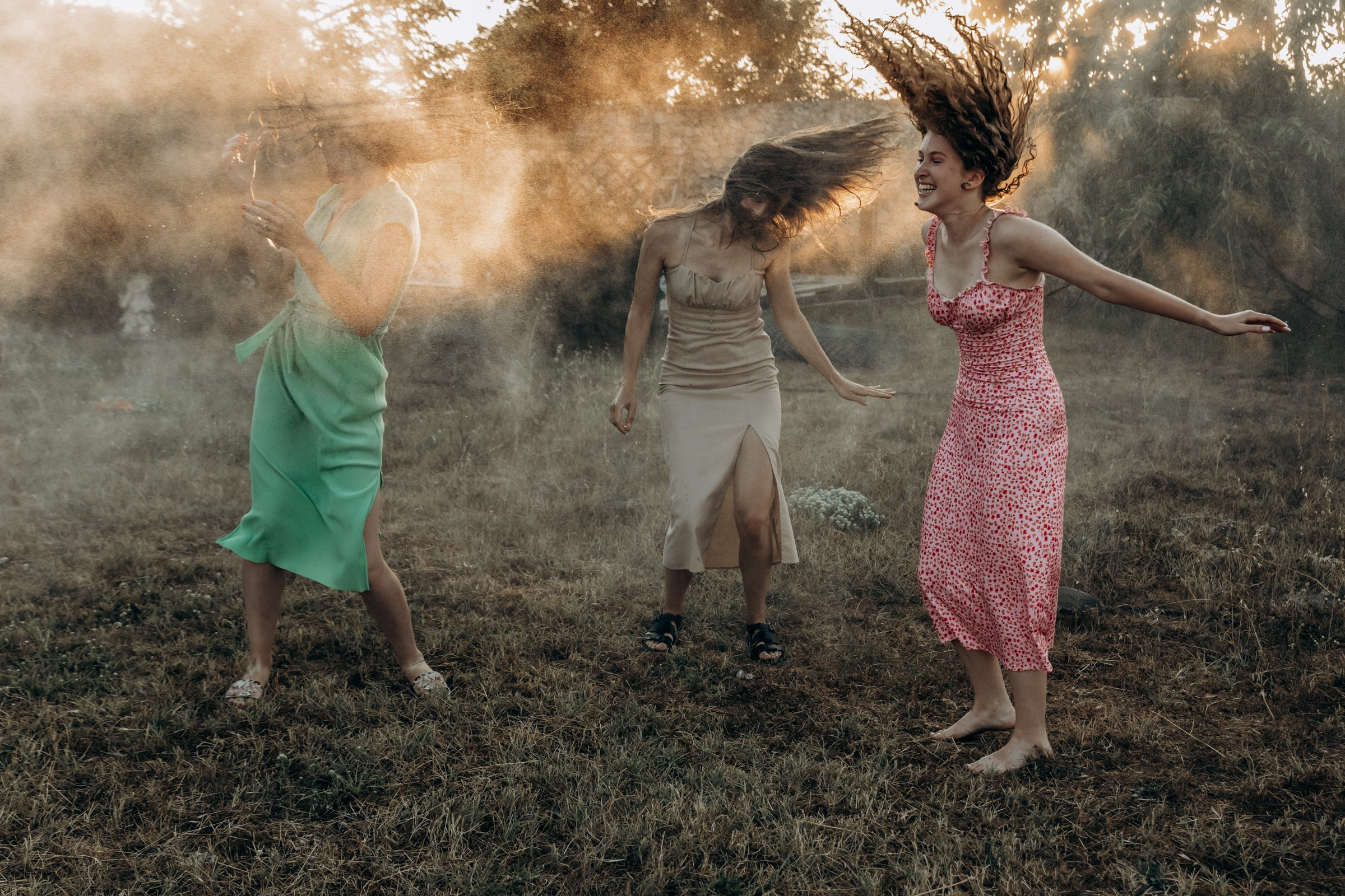 Дети и семьи. На моих фотографиях дети всегда улыбаются и смеются по-настоящему. Я знаю что для этого нужно. Применяю секретный секрет). Фотограф в Крыму — Федор зайцев. Свадебная, семейная и портретная съёмка. Фотографии для контента, для бизнеса. Корпоративная съёмка