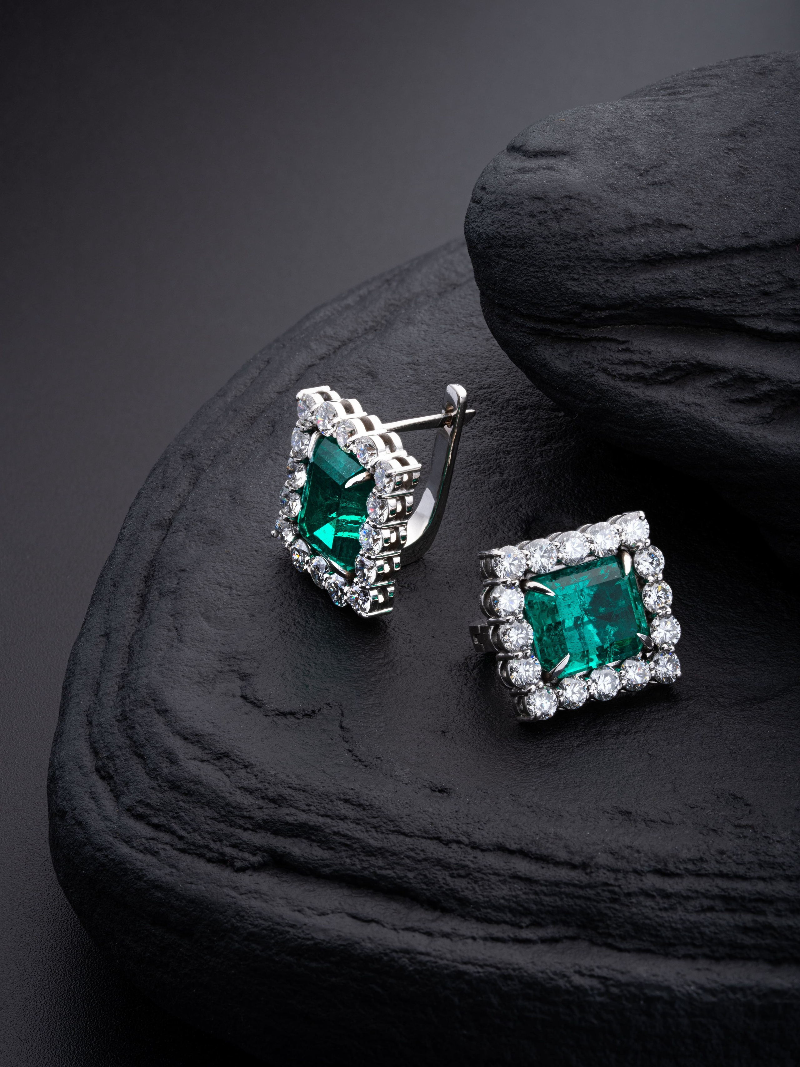 Ювелирная фотография в Сочи — профессиональные съемки украшений высокого качества. Профессиональная фотосъемка в Сочи: репортаж, предметная, ювелирная фотосъемка, недвижимость, фуд-фотография. Фотограф Александр Афанасьев