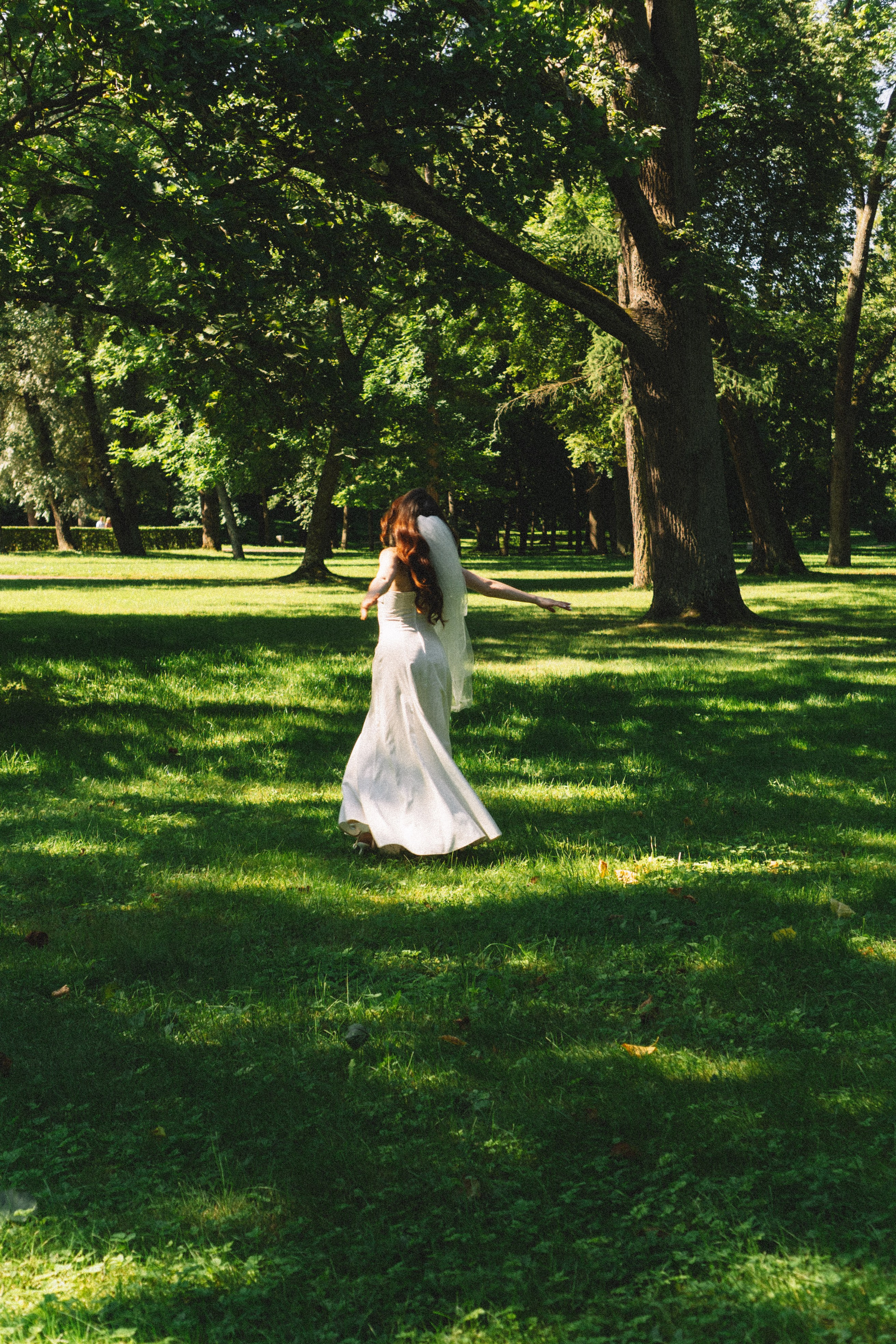 СВАДЕБНАЯ СЬЕМКА В ПЕТЕРГОФЕ И СЬЕМКА РЕПОРТАЖА В ЗАГСЕ ПЕТЕРГОФА. Профессиональный фотограф, Санкт-Петербург — Виктория Богомолова