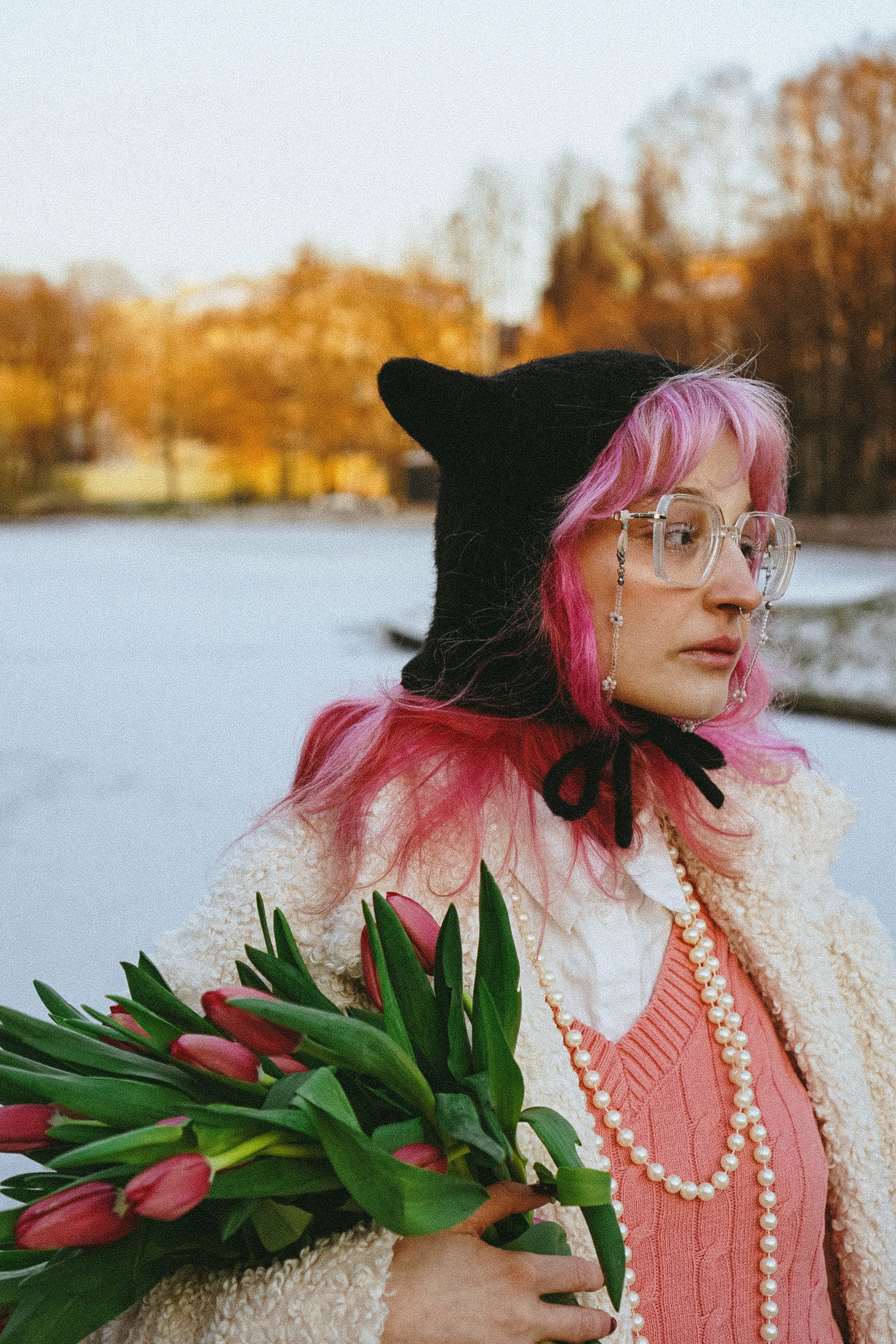 Прогулочная фотосессия с тюльпанами. Профессиональный фотограф, Санкт-Петербург — Виктория Богомолова