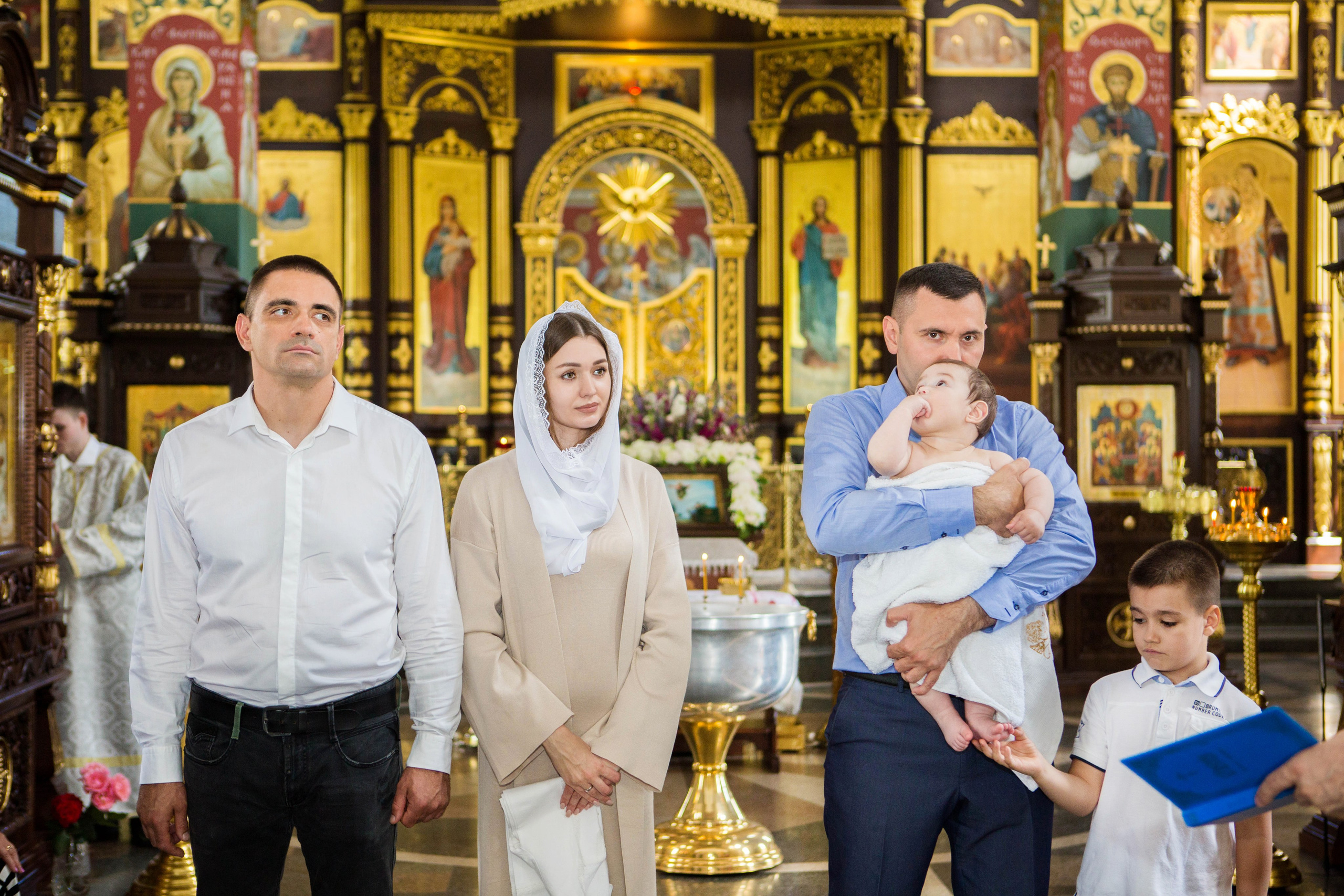 Крещение Александра. Храм Святого Духа. Свадебный семейный и детский фотограф в Краснодаре Карина Федоровская