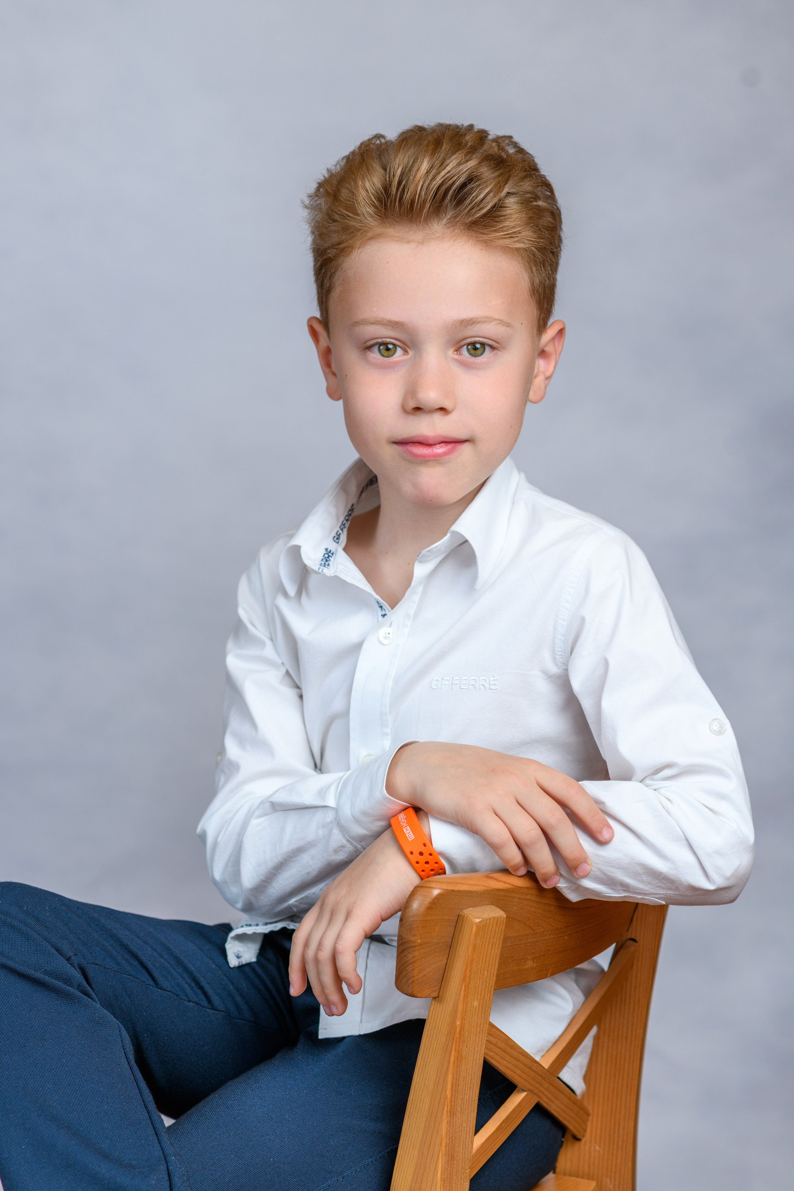 Начальная школа. Портреты на фоне. Первенцева Елена. Школьный фотограф в Москве и МО