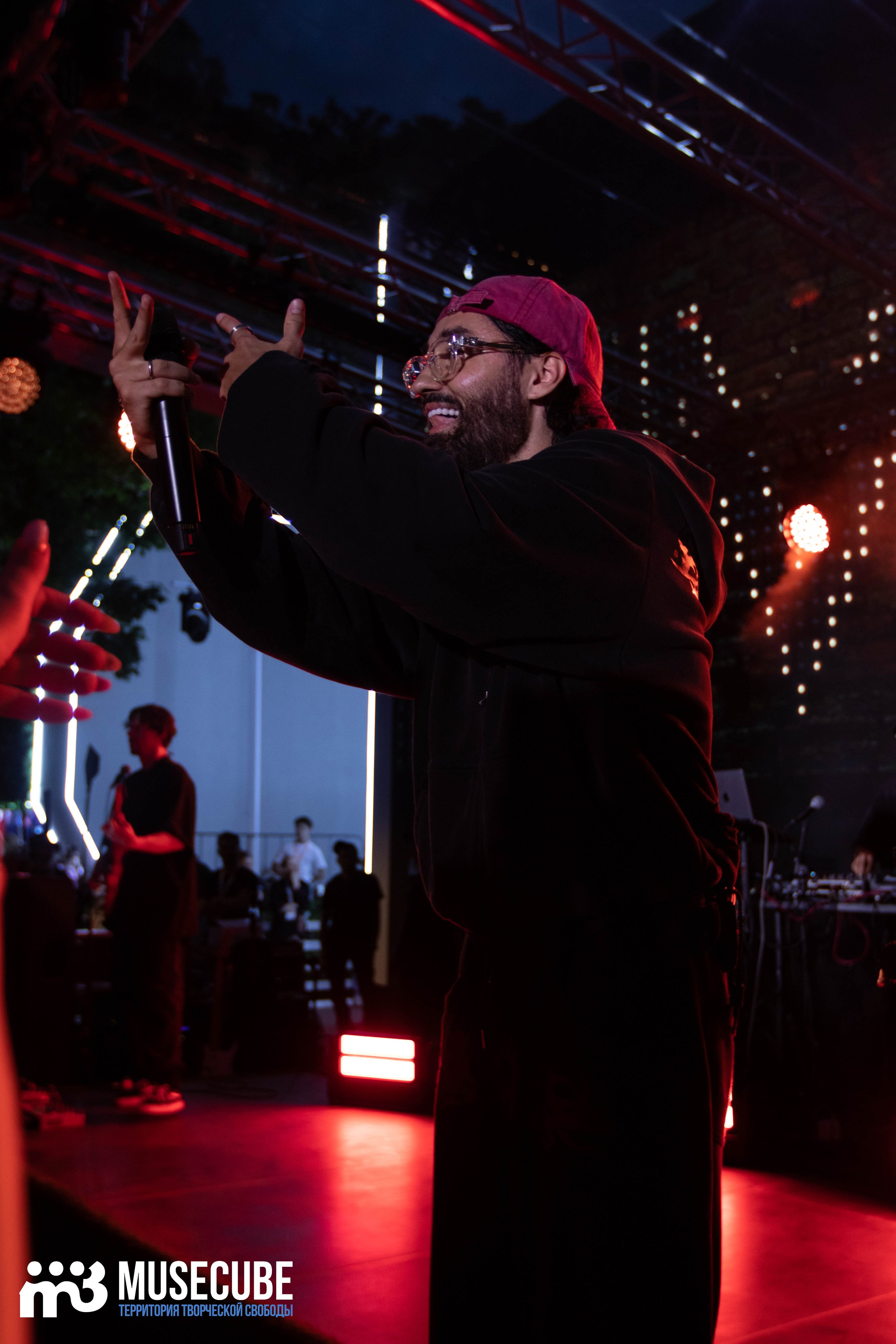 МОТ. Концертный фотограф