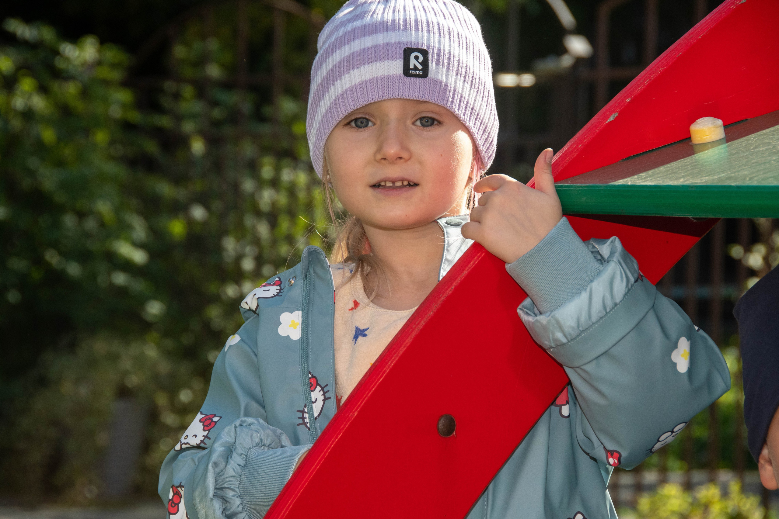 2023 г. День дошкольного работника и прогулка. Репортажный и детский фотограф в Новосибирске