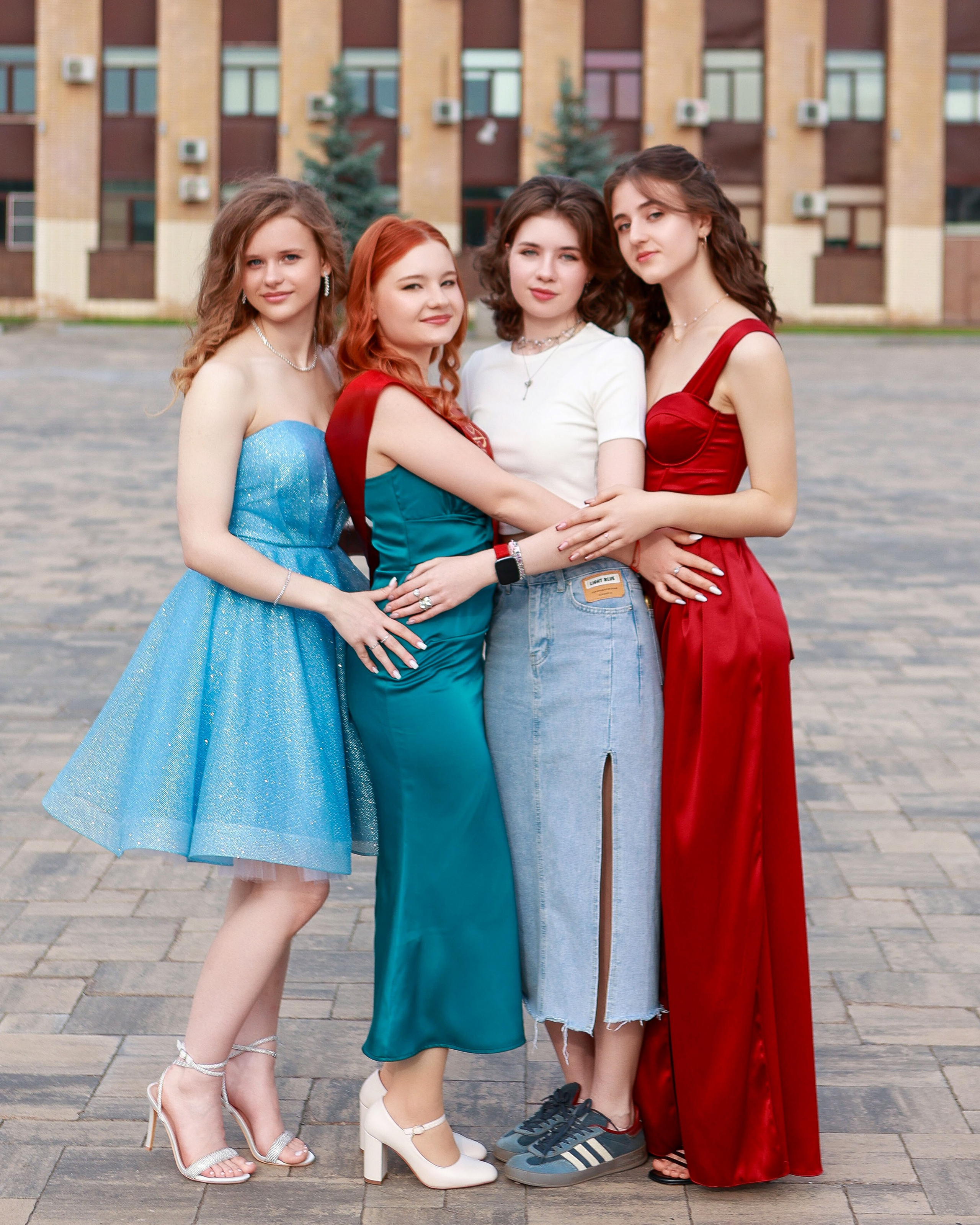 Вручение аттестатов 11 класс в Домодедовский лицей № 3. Выпускные альбомы и школьный фотограф в Подольске, Троицке, Щербинке, Москве и Московской области