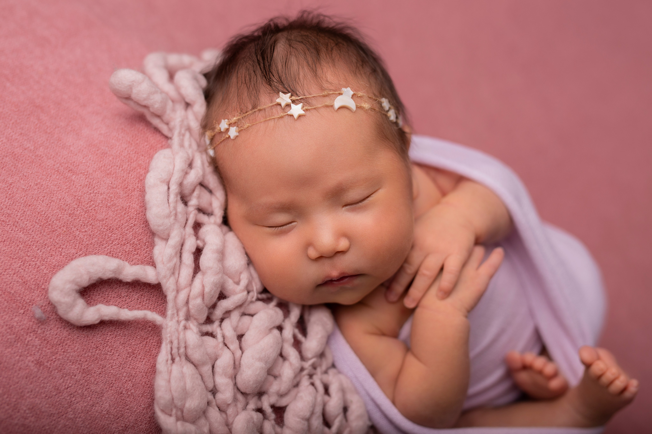 Новорожденные. Фотограф маленьких ангелочков Динара Саая