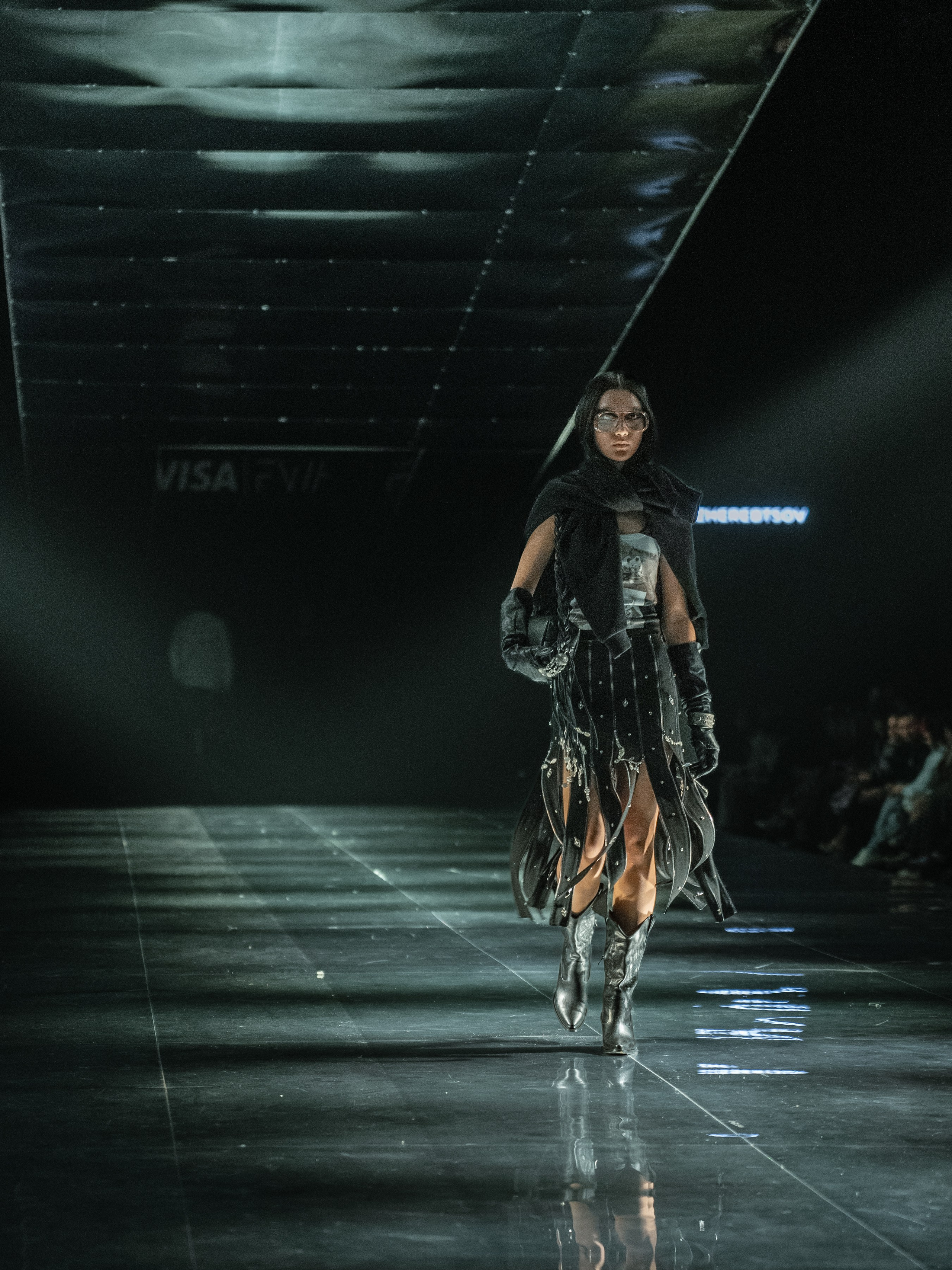 Visa Fashion Week Almaty Pre-Fall 2026 April Leonid Zherebtsov. Сайт Алматинского НЮ АРТ, будуар и фэшн фотографа Дениса Карпенко