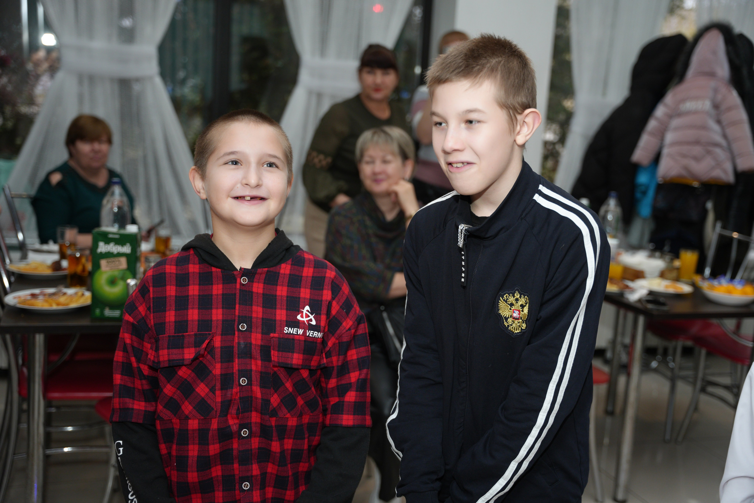 Социально —благотворительная акция «Ты в этом мире не один», посвященная Международному дню инвалидов. ВЫПУСКНЫЕ АЛЬБОМЫ, Школьный фотограф, семейный и свадебный в Саратове и области Ольга Плаксина