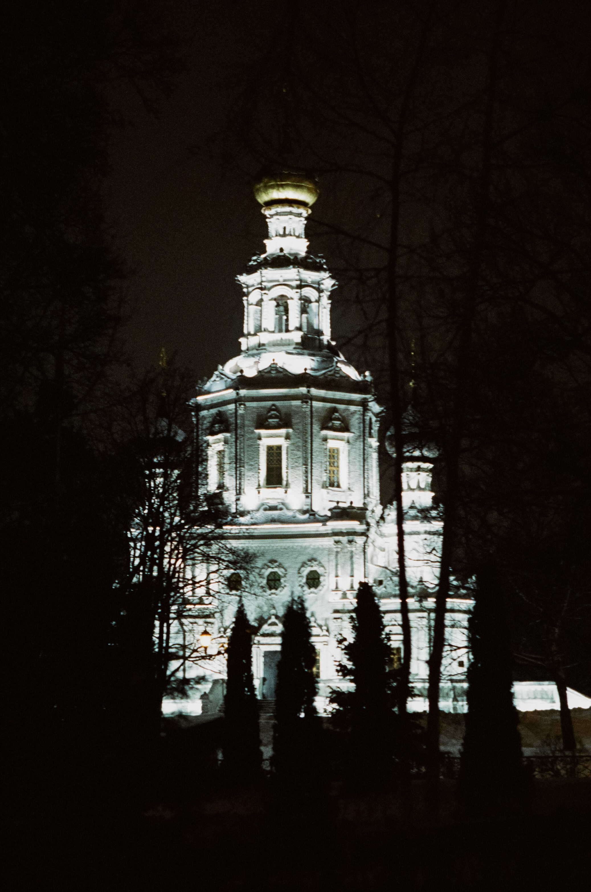 SFL 500T (Kodak Vision 3 500T) / Canon T80 / Canon FD 85 mm f1.2 L