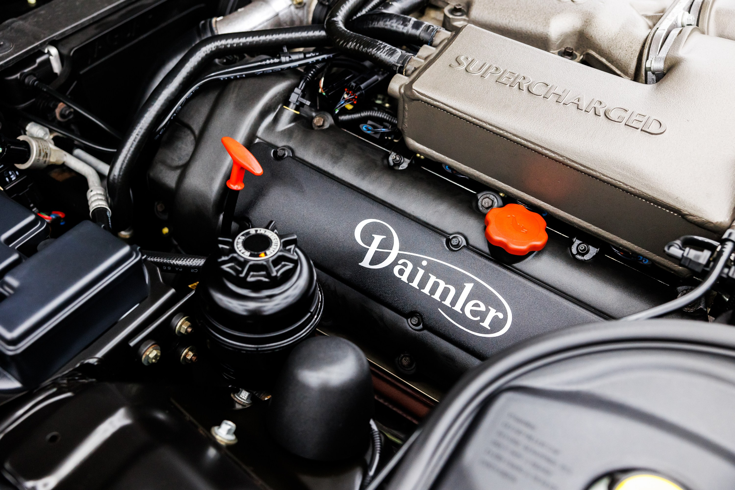 Автомобильная фотосъёмка Daimler Xj8. Фотограф Сергей Лукьянов @xapeton_photo Москва