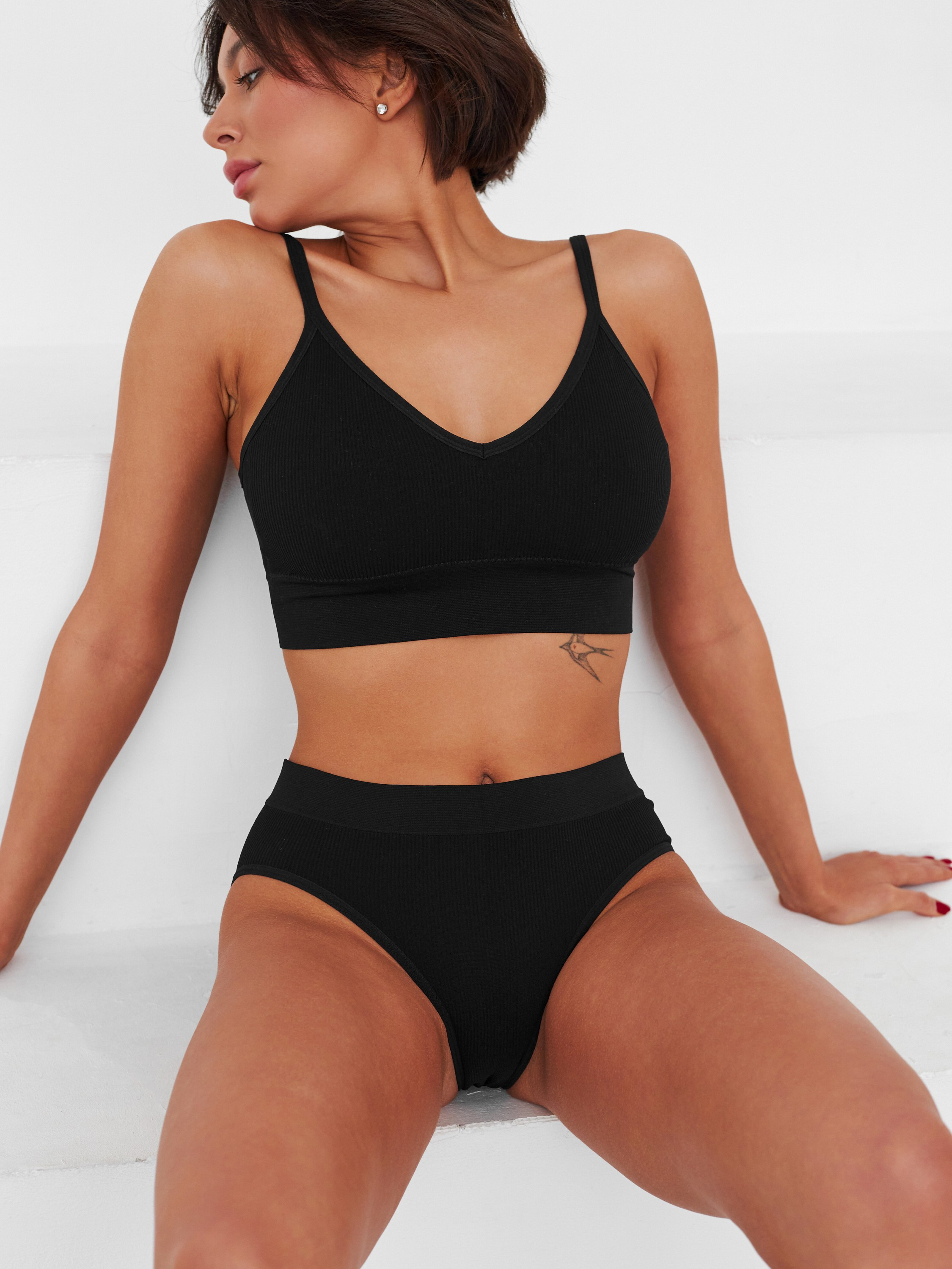 Фотосъемка нижнего белья Екатеринбург Wildberries ВБ Ozon Озон фотосессия белья Екб заказать цена фотосъемка товара WB маркетплейс белье. Фотограф Екатеринбург Анастасия Жерновская | Маркетплейсы и нейрофото