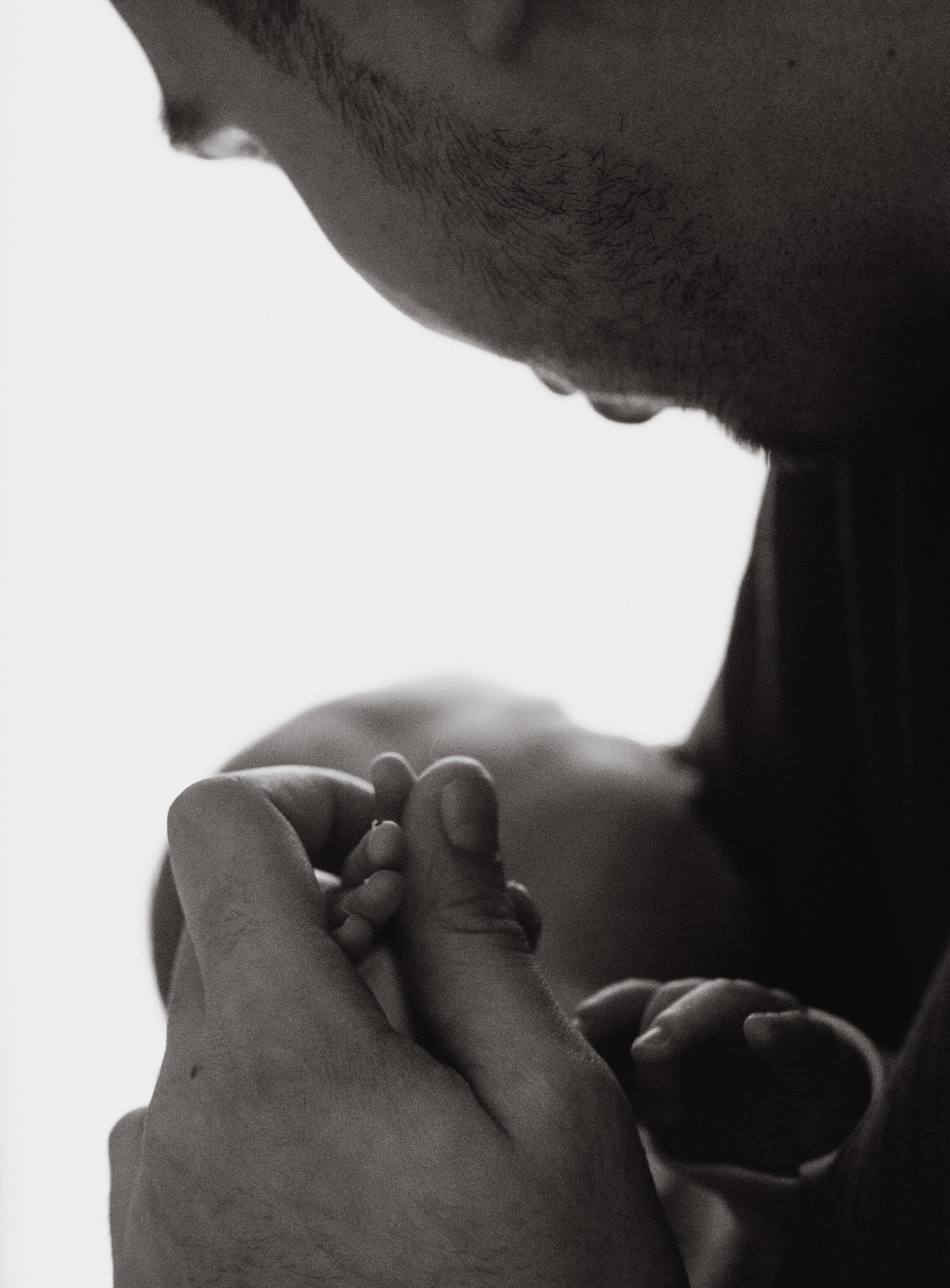 Марк в кругу семьи. Семейный, ньюборн фотограф, фотограф на роды в Москве, Виктория Тюльдюкова