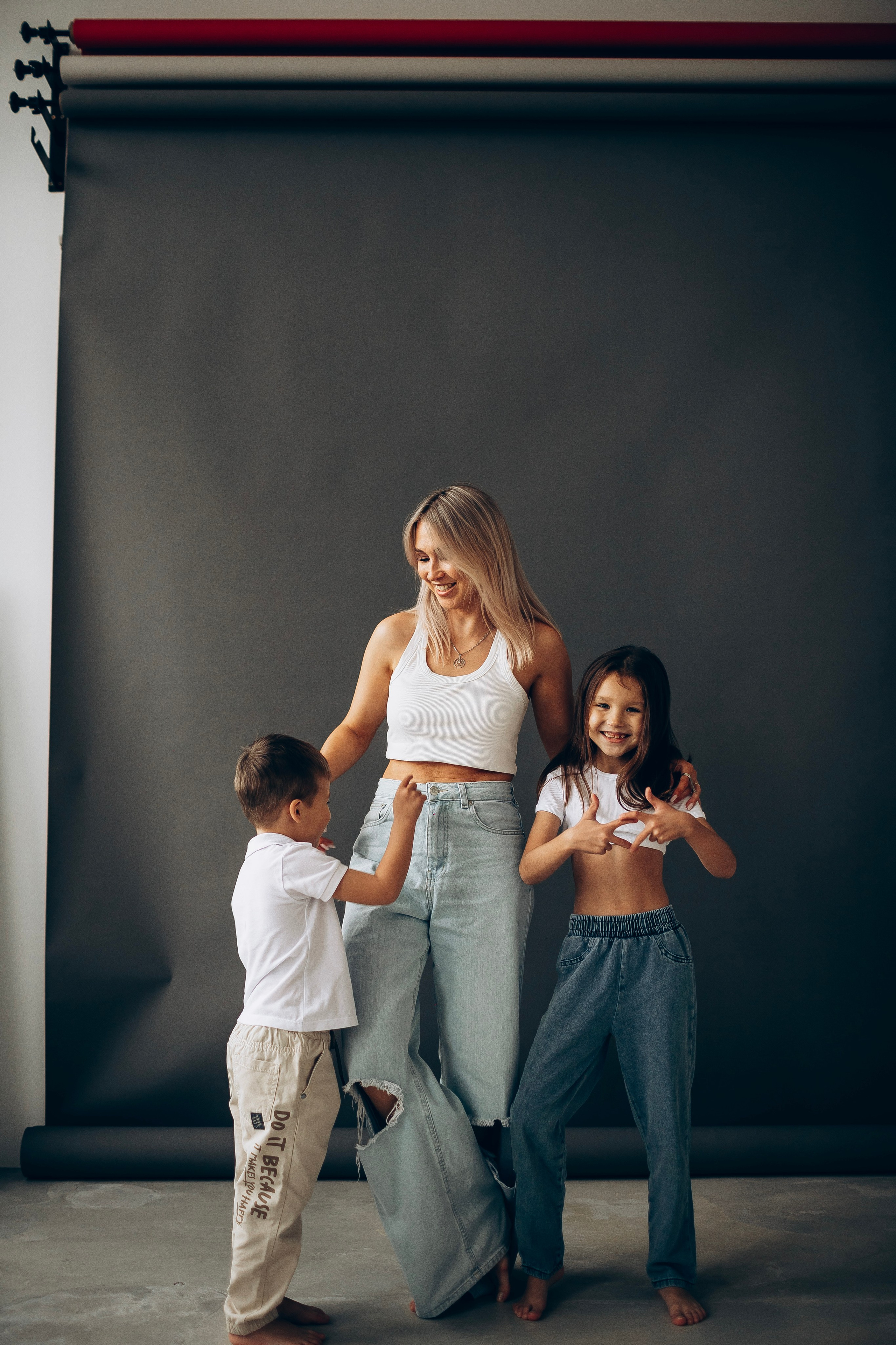 Женя с детками. Семейная съемка — это красивый способ признаться своей семье в любви